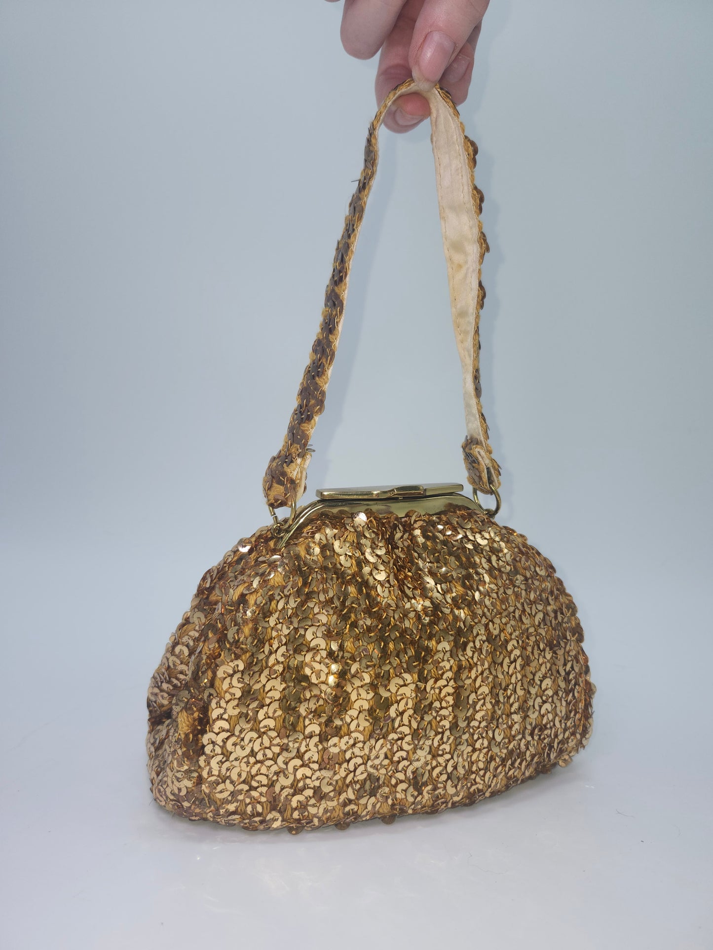1950s Gold Sequin & Satin lined Handbag with attached Coin Purse