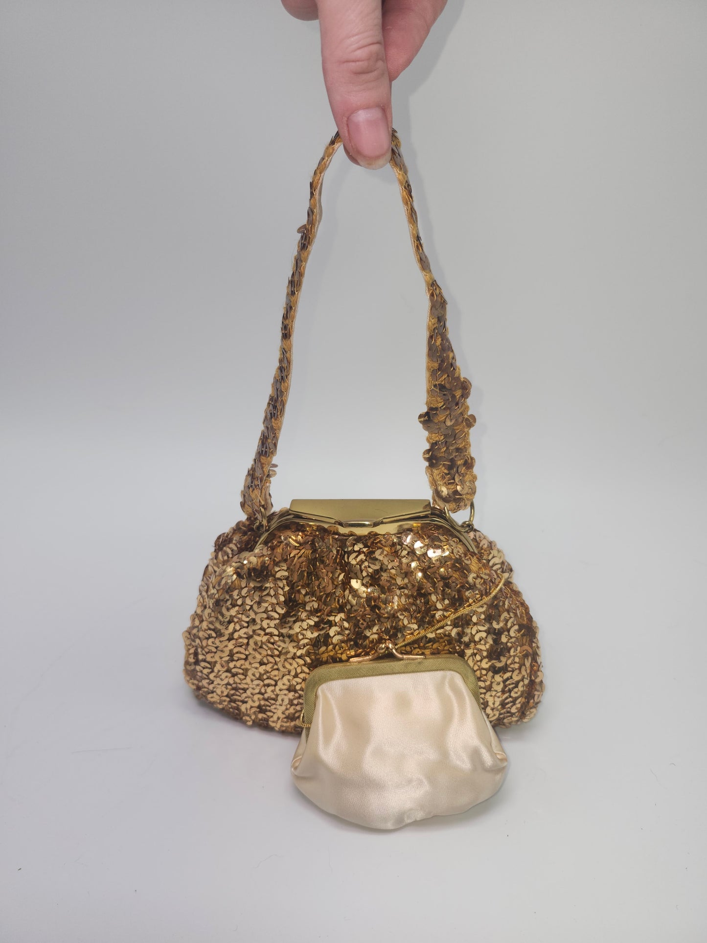 1950s Gold Sequin & Satin lined Handbag with attached Coin Purse