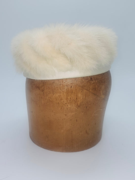 1950s White Fox Fur Pill Box Hat