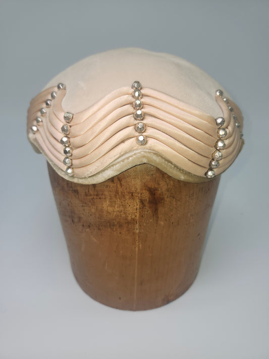 1950s Pale Pink Velvet & Satin Scallop Trimmed Ladies Hat