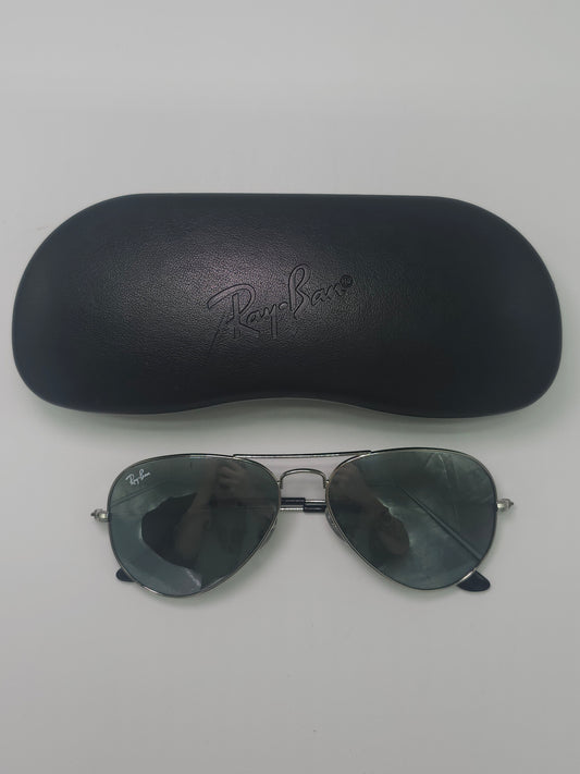 Vintage Ray Ban Silver Toned Black Aviator Sunglasses IOB