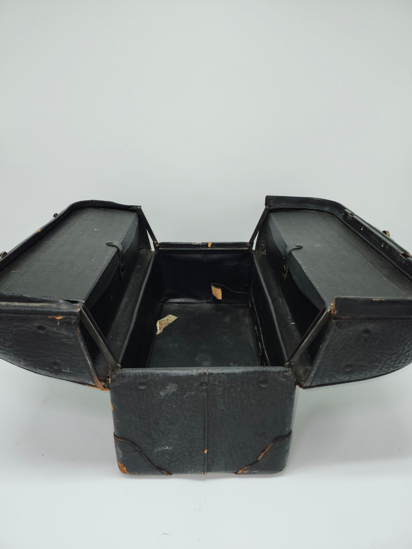 1900s Antique Doctor's Bag in Black Top Grain Cowhide