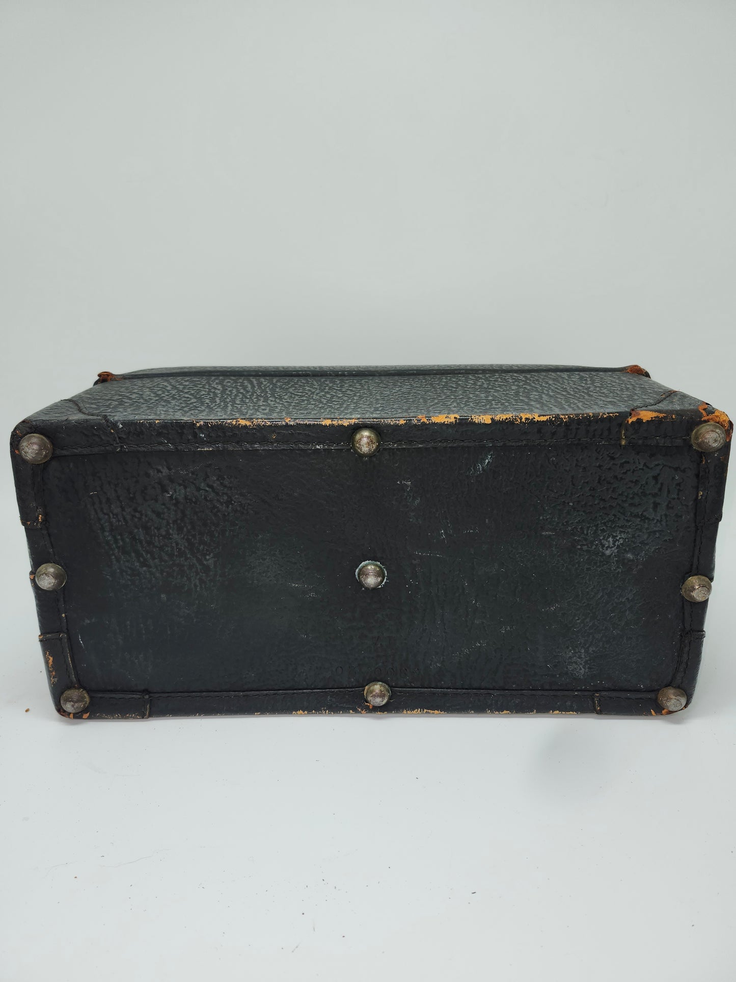 1900s Antique Doctor's Bag in Black Top Grain Cowhide