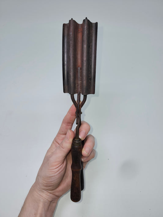 Antique 1920s Art Deco Ladies Hair Crimper / Curler