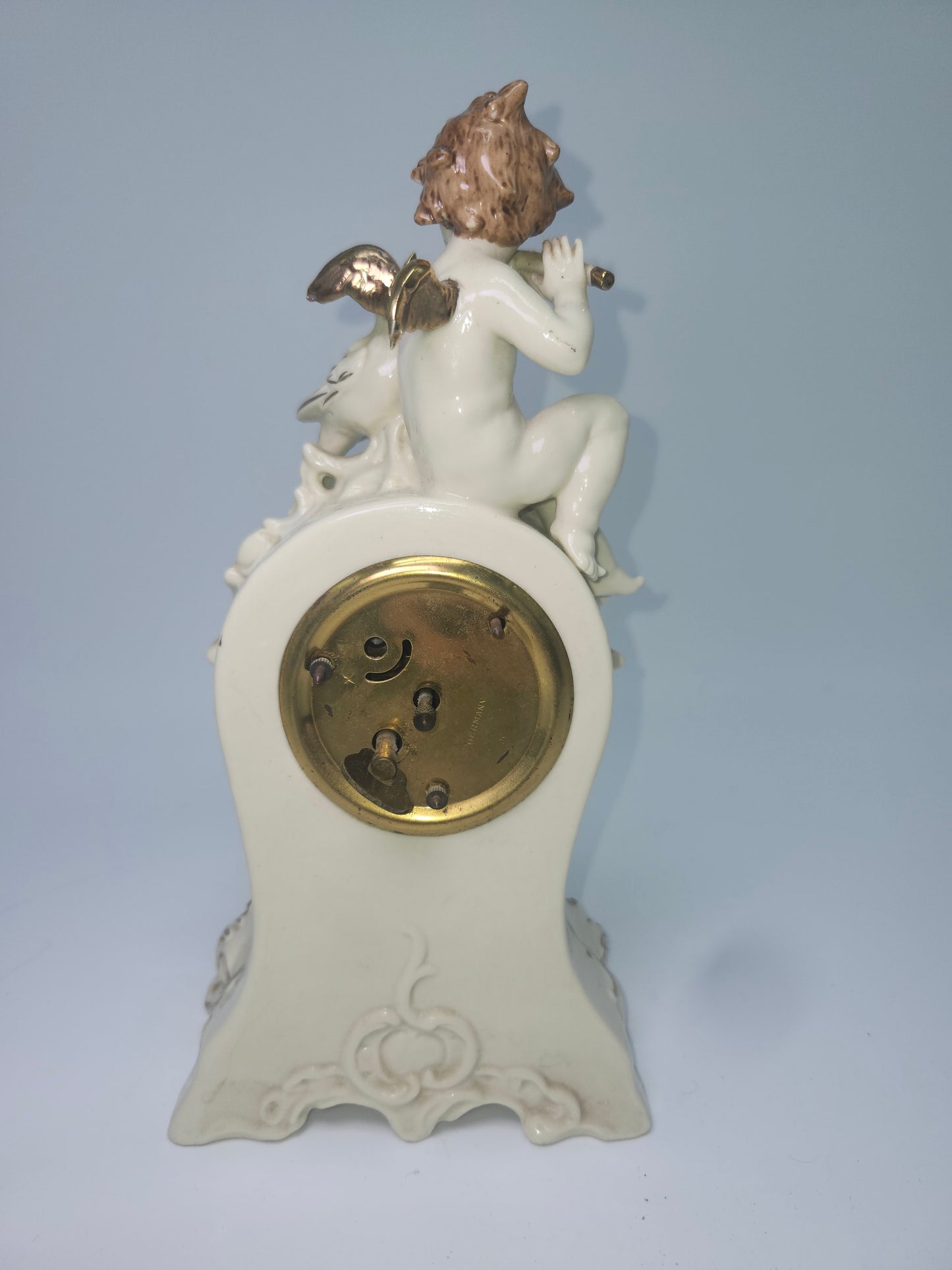 1900s Dresden Porcelain Bisque Cherub Wind-up Mantle Clock