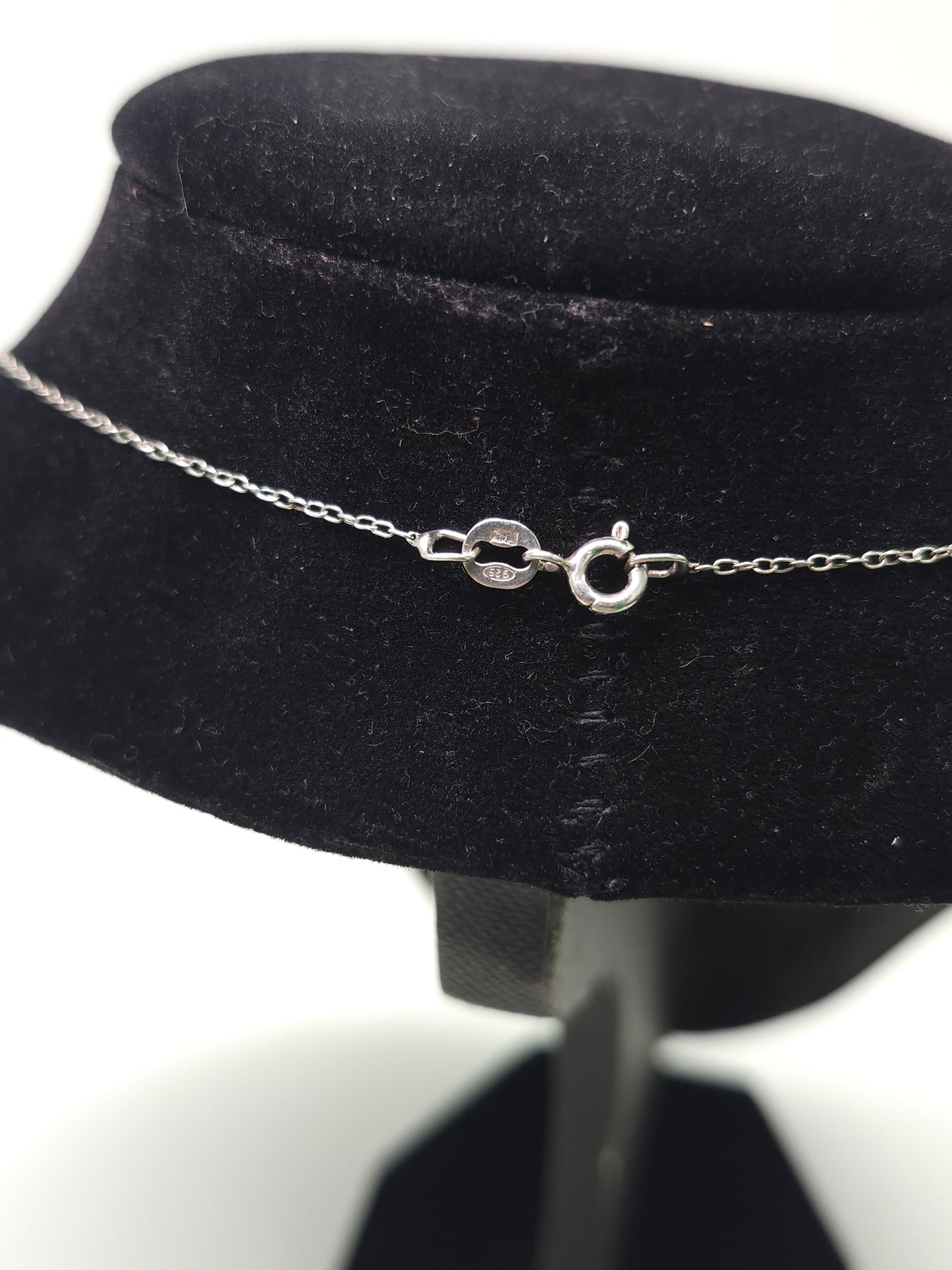 925 Sterling Silver Chain Necklace & Diamond Triple Heart Pendant
