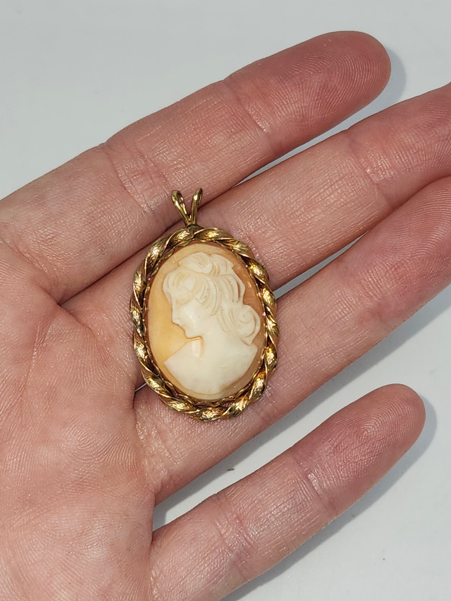 14K Gold Filled Carved Cameo Pendant