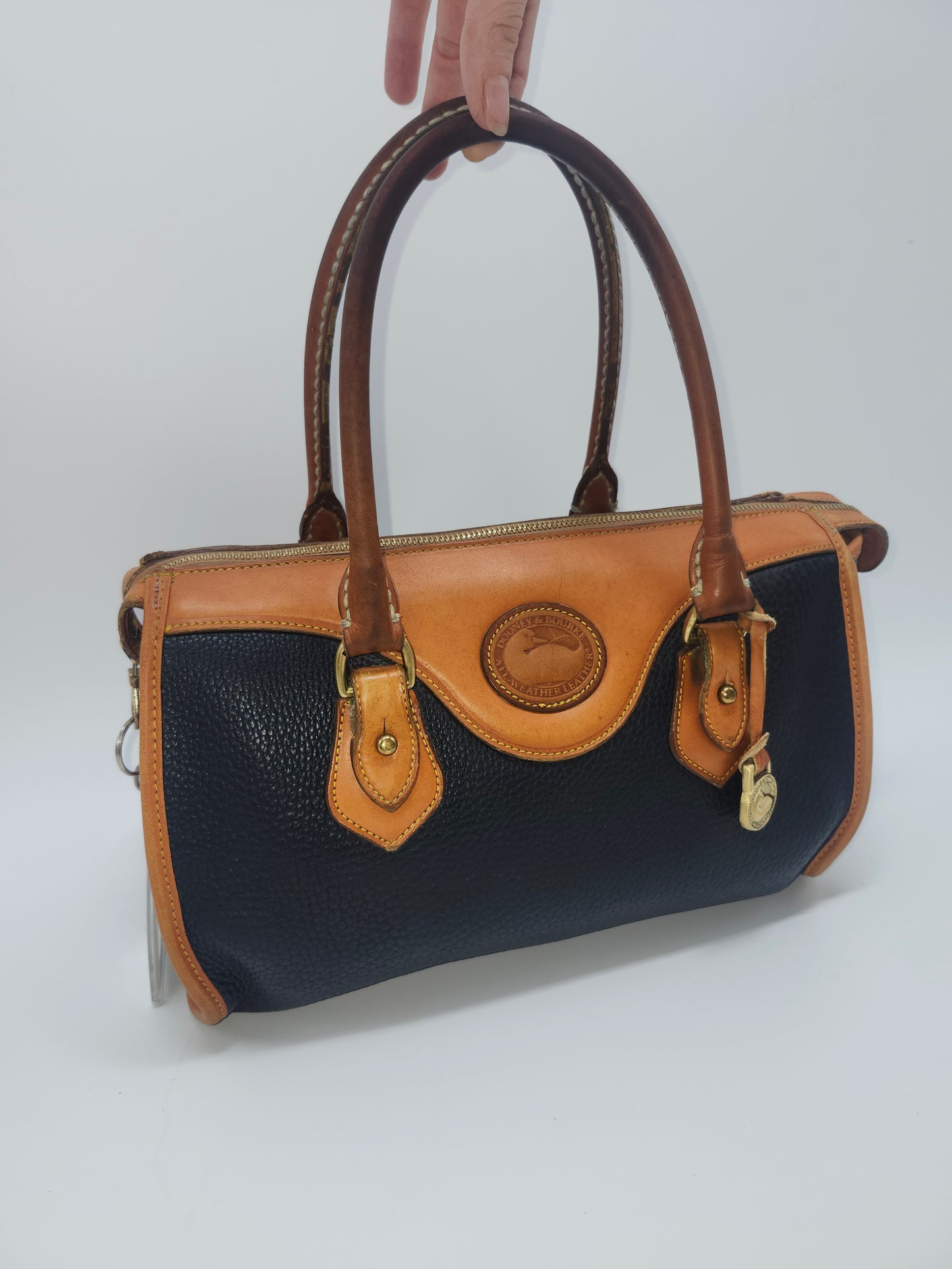 *Vintage* Dooney & Bourke Pebble Grain Leather Satchel Purse