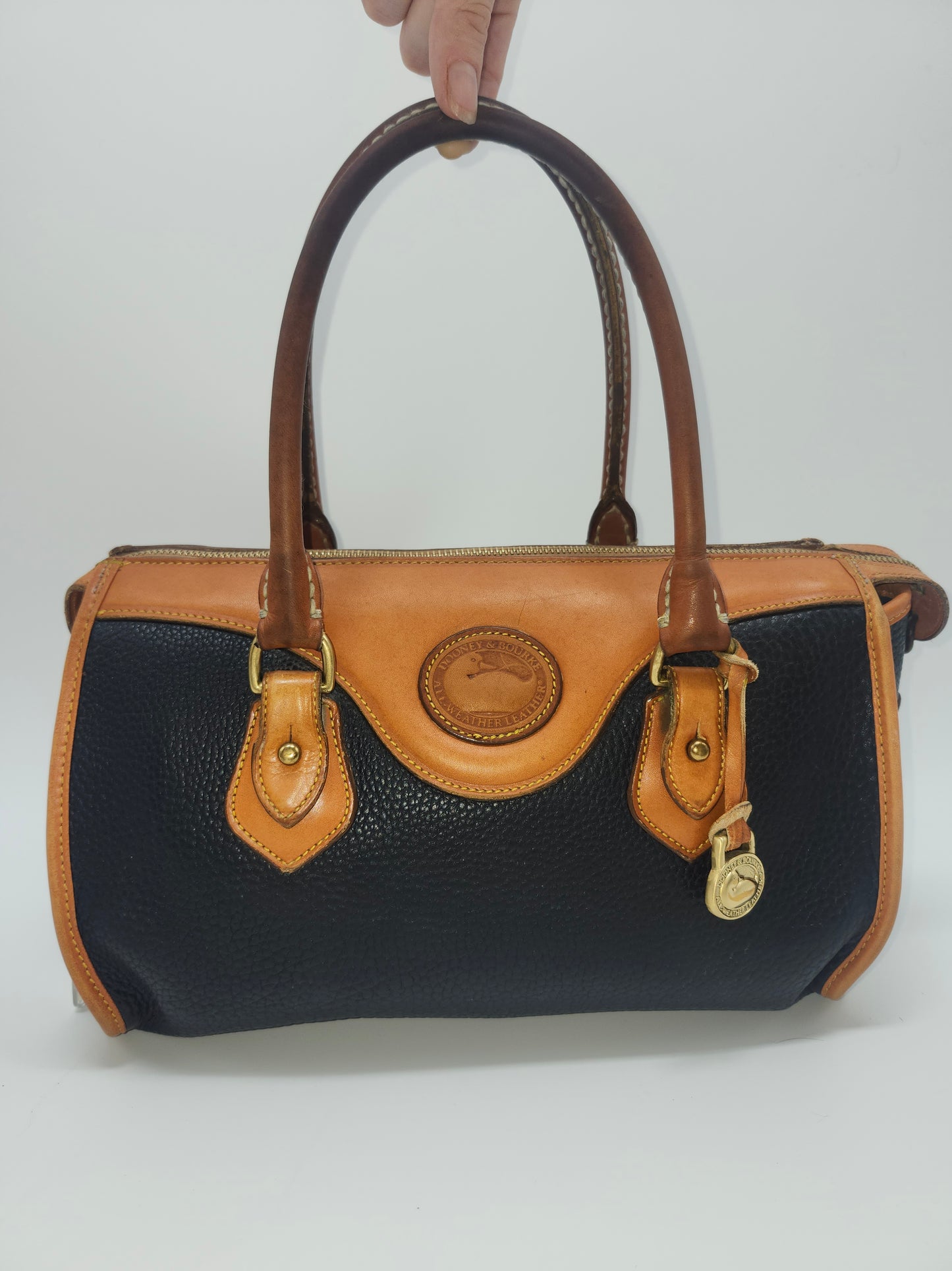 *Vintage* Dooney & Bourke Pebble Grain Leather Satchel Purse