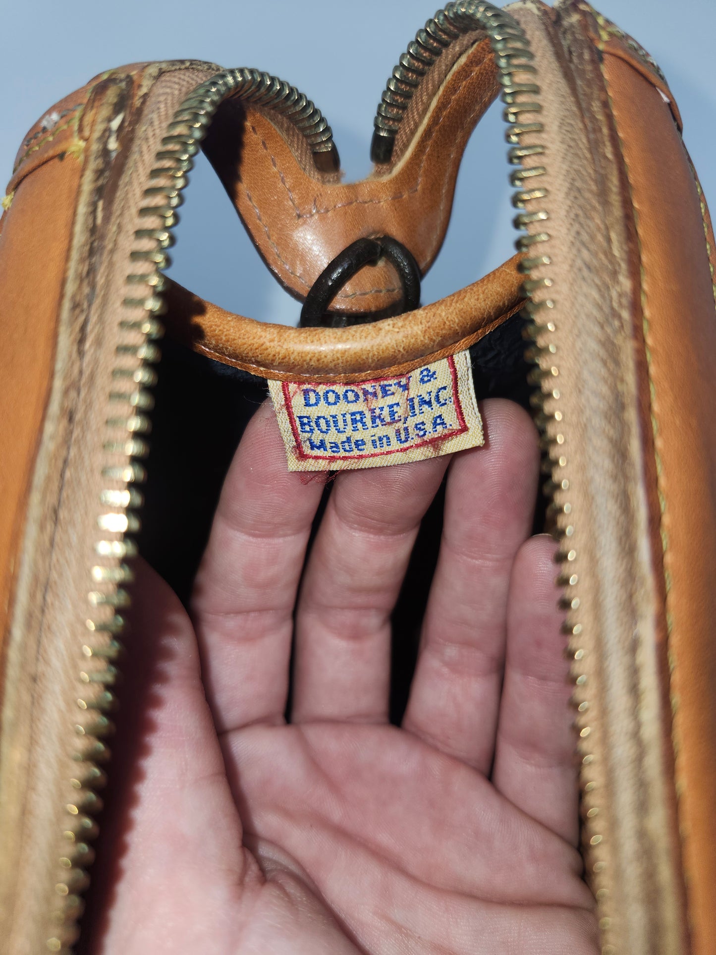 *Vintage* Dooney & Bourke Pebble Grain Leather Satchel Purse