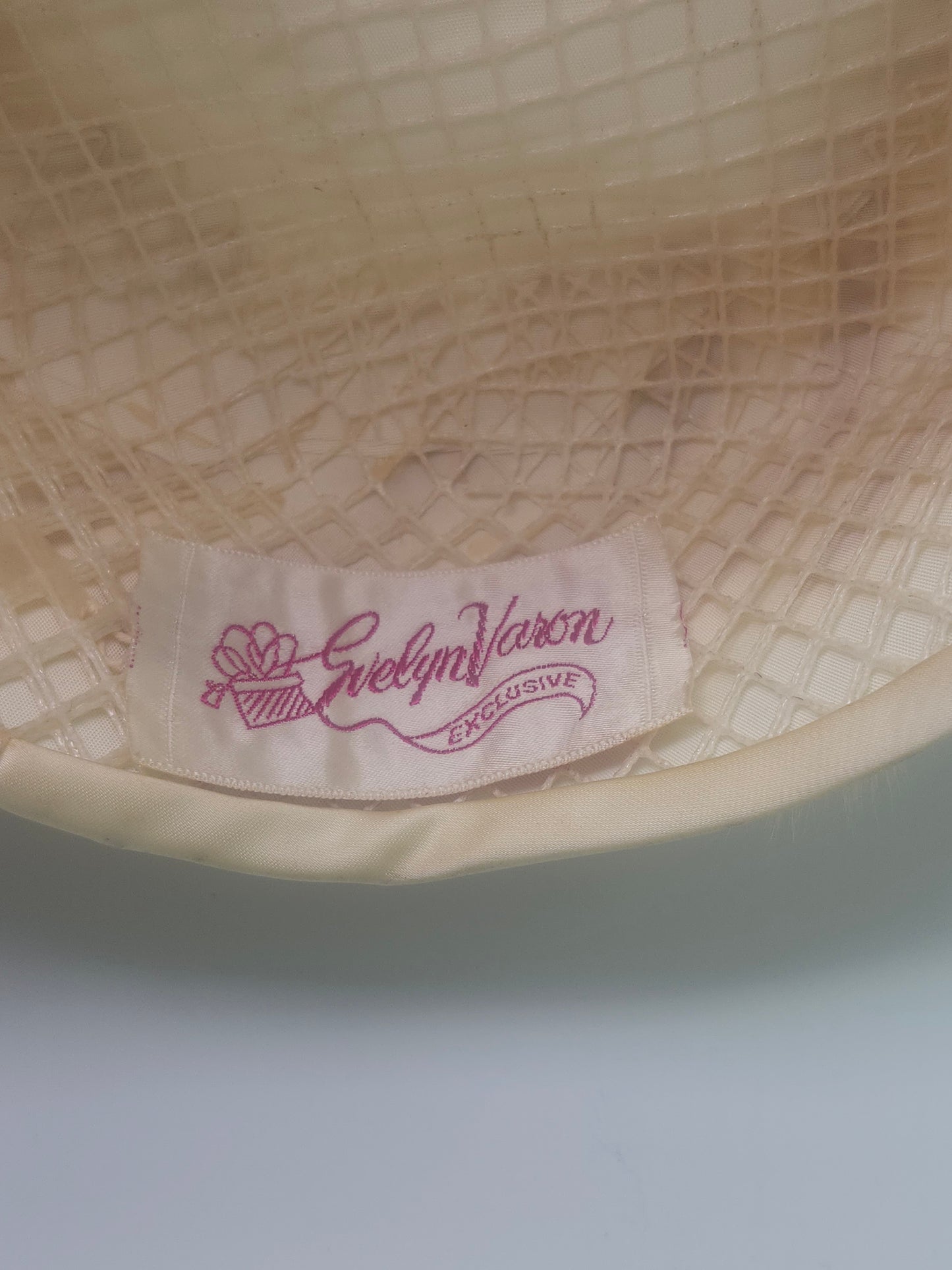 1950s White Fox Fur Pill Box Hat