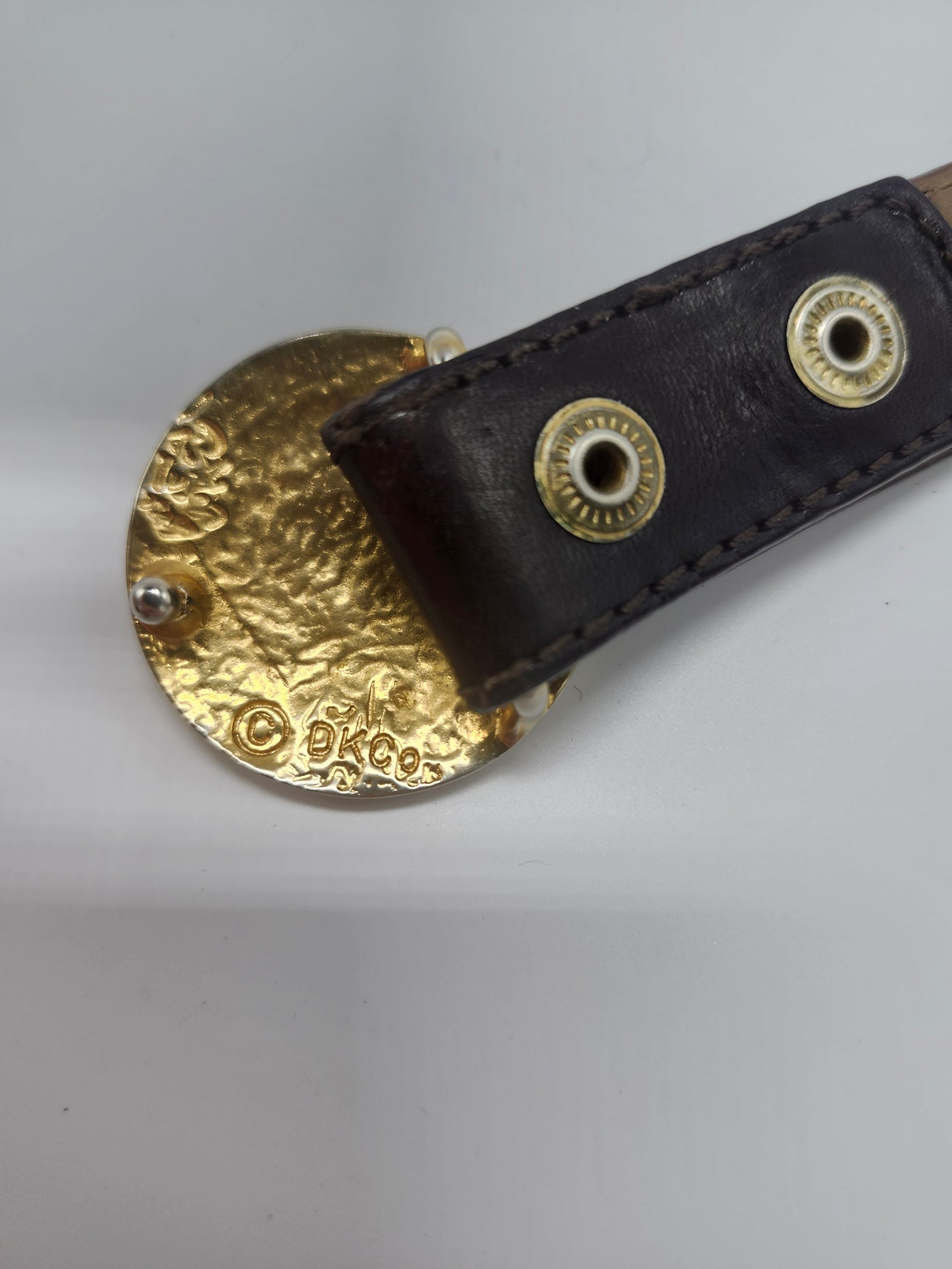 1990's DKNY Brown Leather Belt / Gold Toned Buckle Size Small