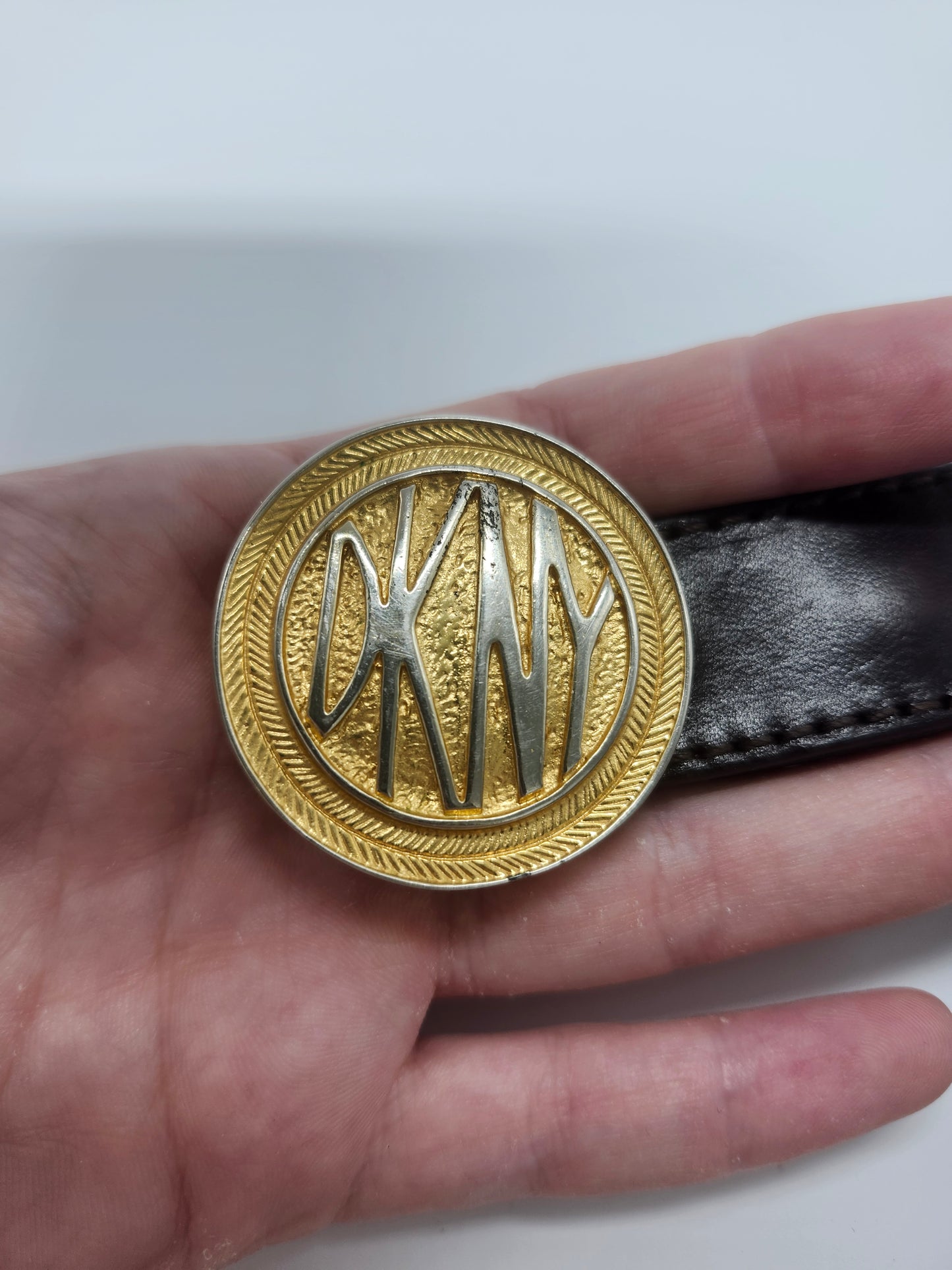 1990's DKNY Brown Leather Belt / Gold Toned Buckle Size Small