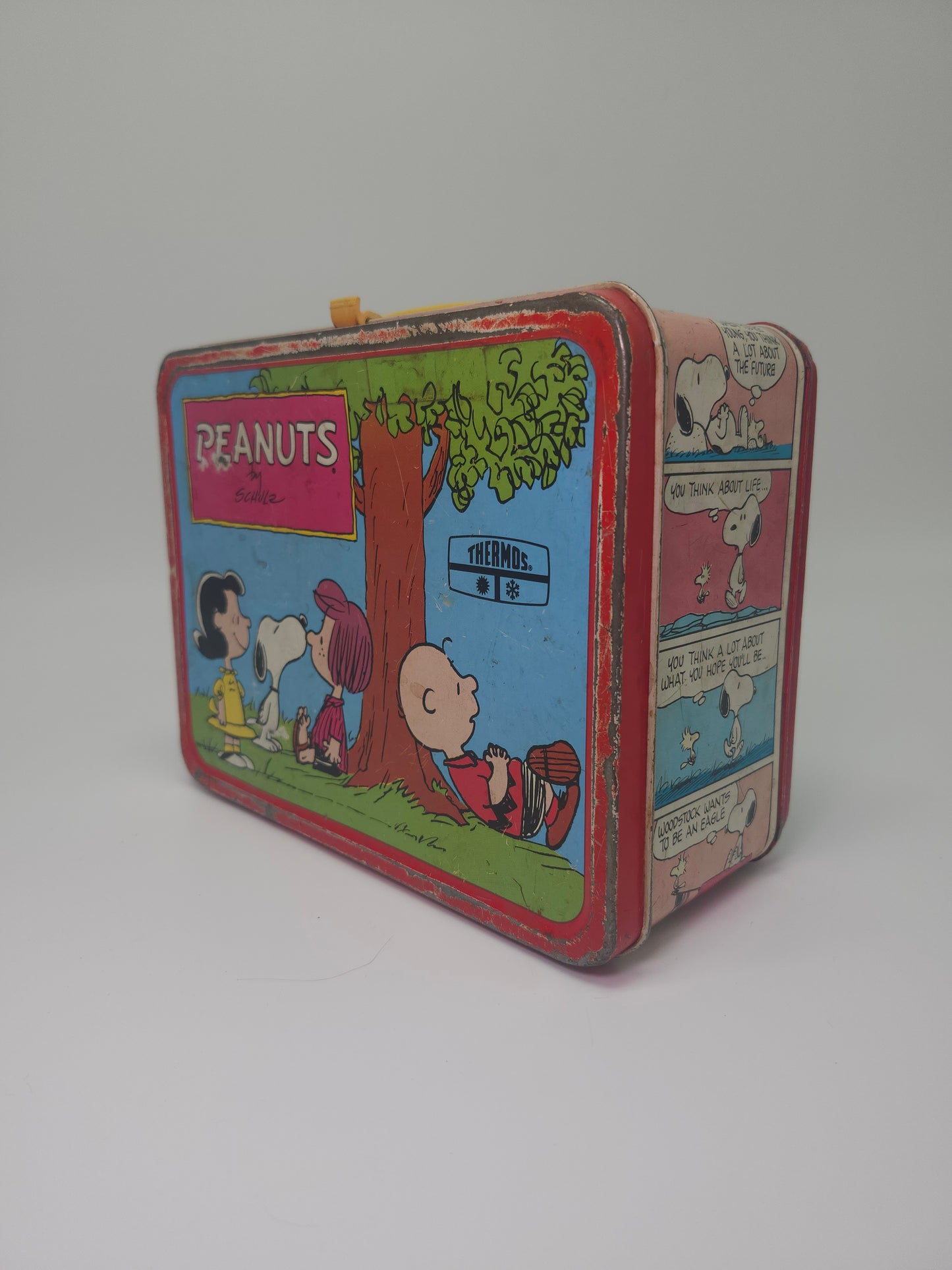 ~1973~ THERMOS Charlie Brown Metal Lunch Box