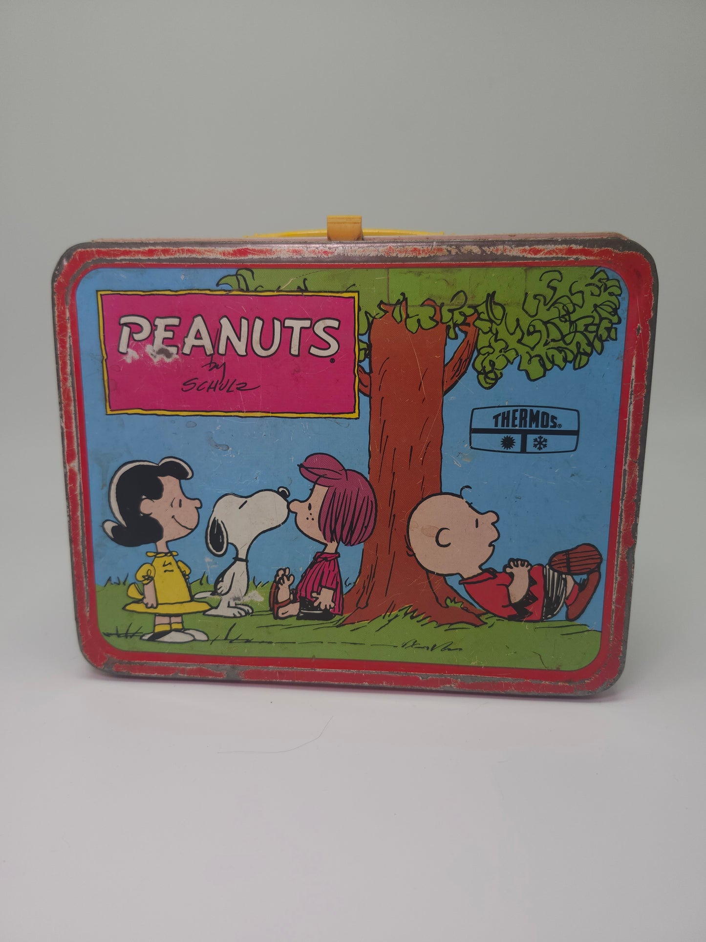 ~1973~ THERMOS Charlie Brown Metal Lunch Box