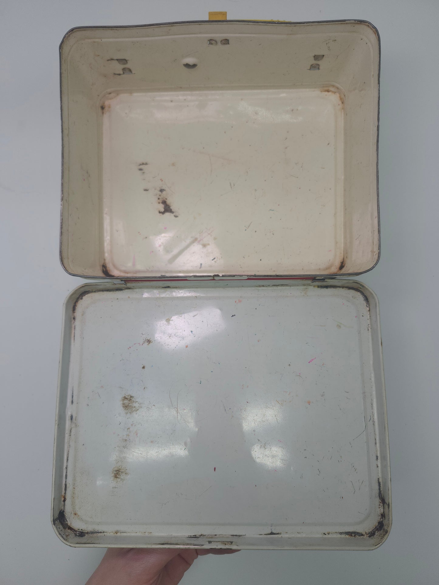 ~1973~ THERMOS Charlie Brown Metal Lunch Box