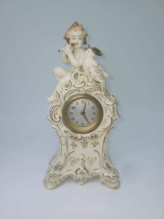 1900s Dresden Porcelain Bisque Cherub Wind-up Mantle Clock