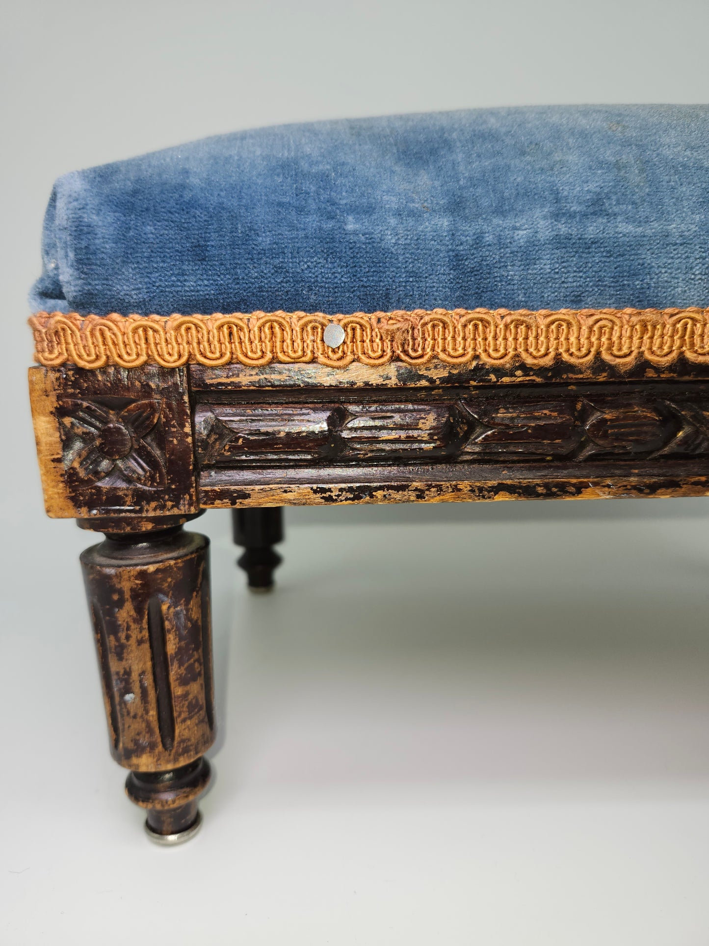 *Louis XVI* Antique Carved Wood Footstool with Reeded Legs