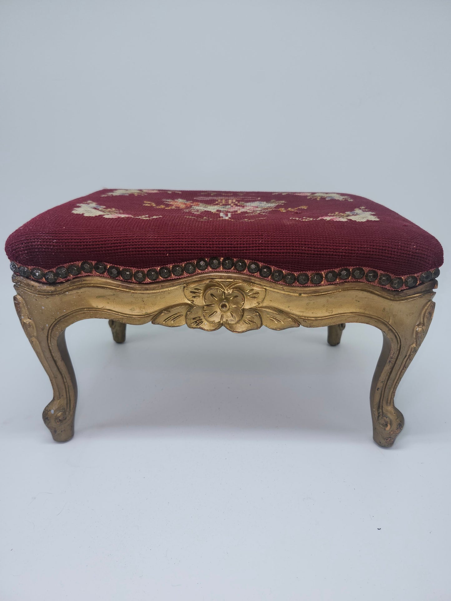 *Louis XV* Antique Carved Giltwood Footstool with Needlepoint Tapestry