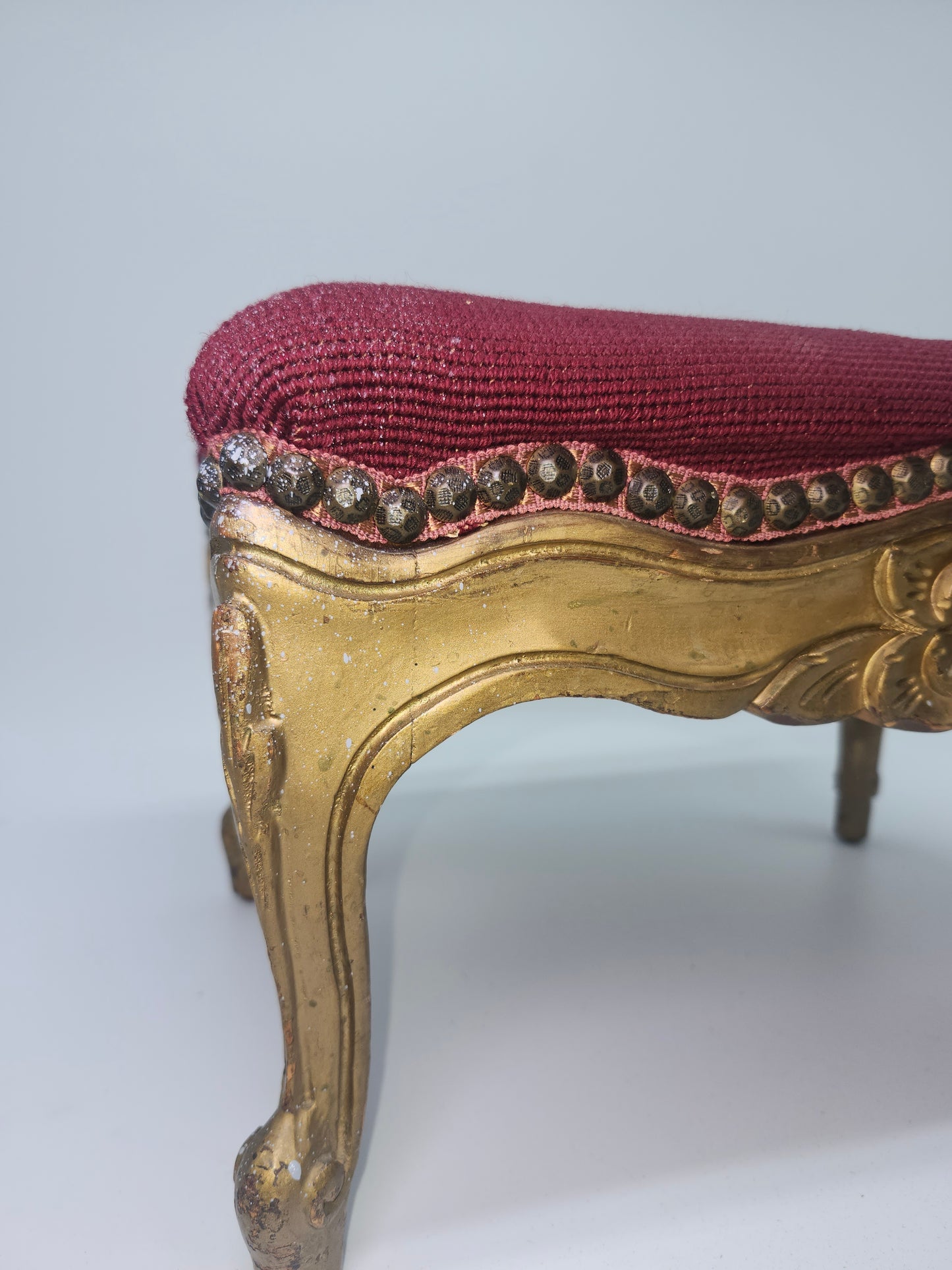*Louis XV* Antique Carved Giltwood Footstool with Needlepoint Tapestry