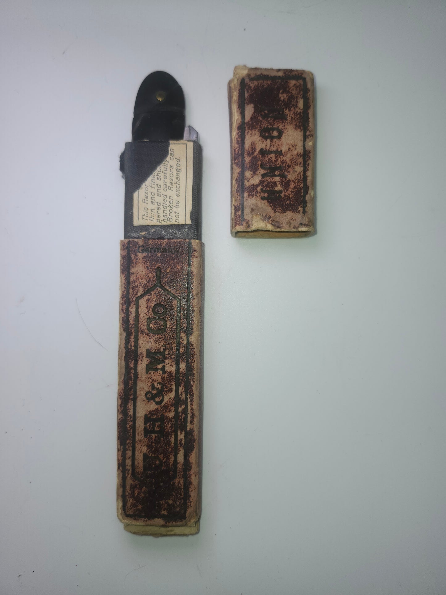 ~Antique~ 1880s Straight Razor with Case