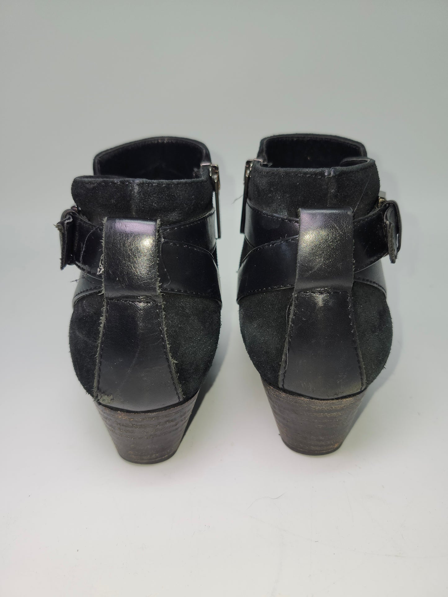 Aquatalia Farin Black Suede Weatherproof Ankle Bootie Size 8 Women's