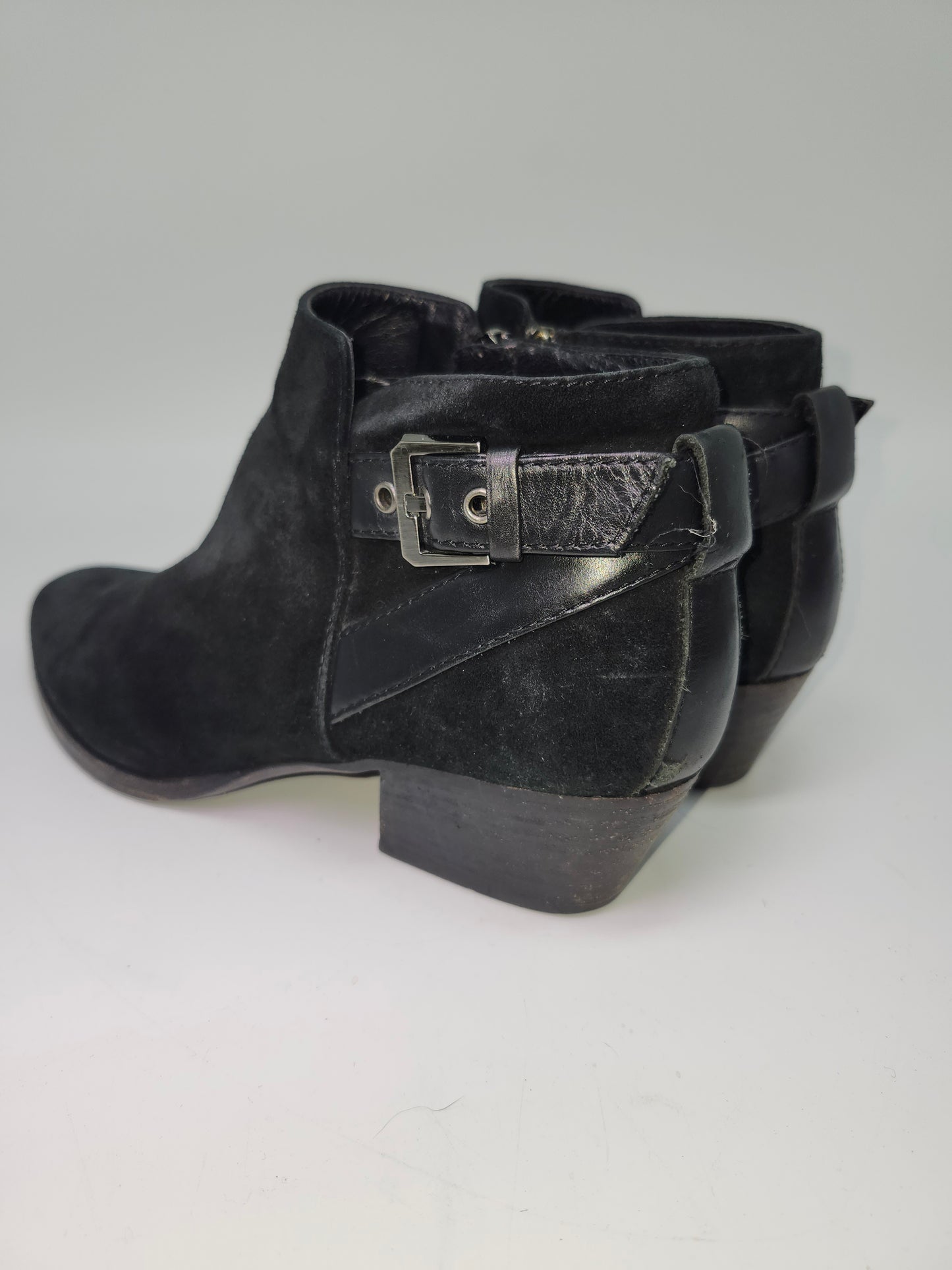 Aquatalia Farin Black Suede Weatherproof Ankle Bootie Size 8 Women's