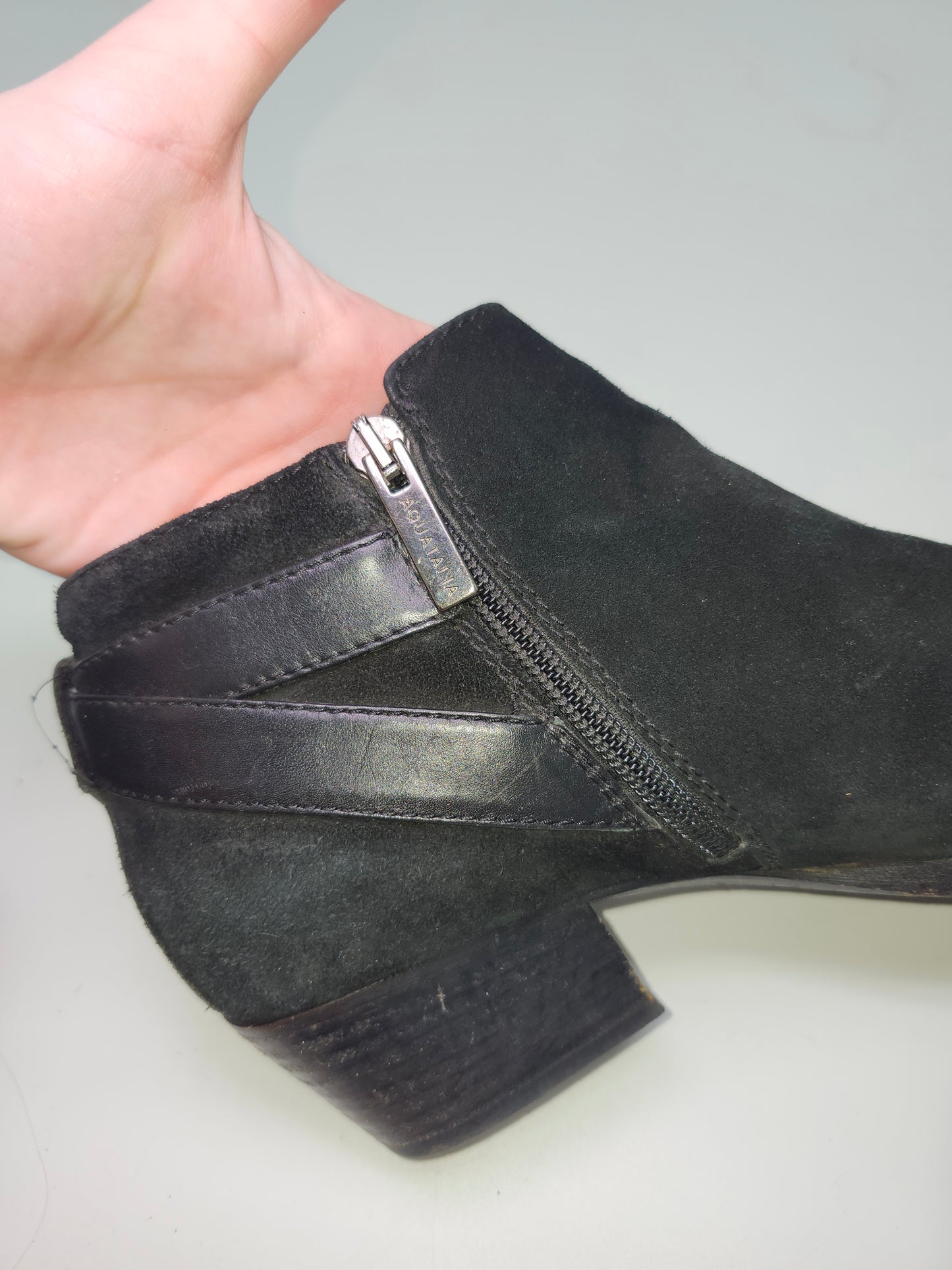 Aquatalia Farin Black Suede Weatherproof Ankle Bootie Size 8 Women's