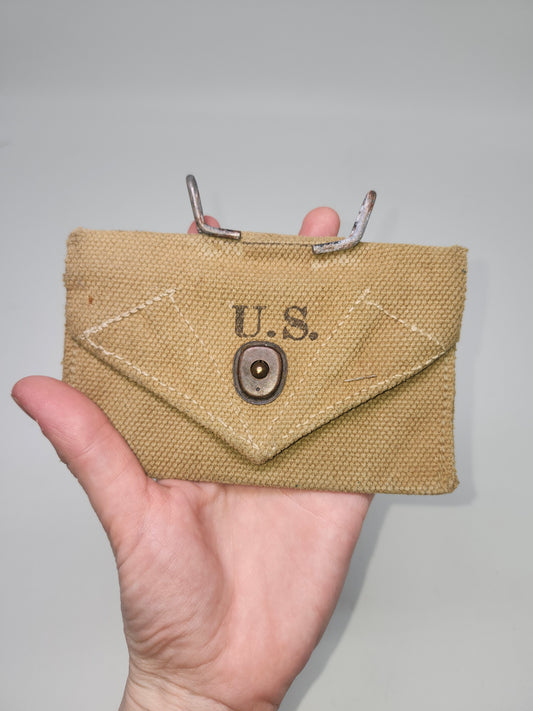 Canvas WW2 1943 United States First Aid Pouch