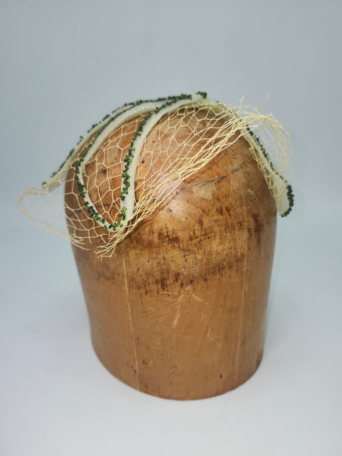 Art Deco Era White & Green Mesh Netting Fascinator with Green Beading