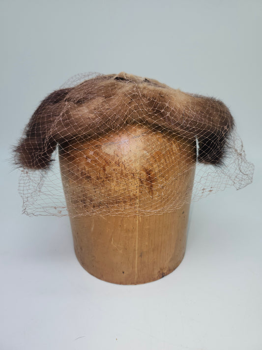 Art Deco Era Mink Fur Lined Ladies Hat with Velvet Bows