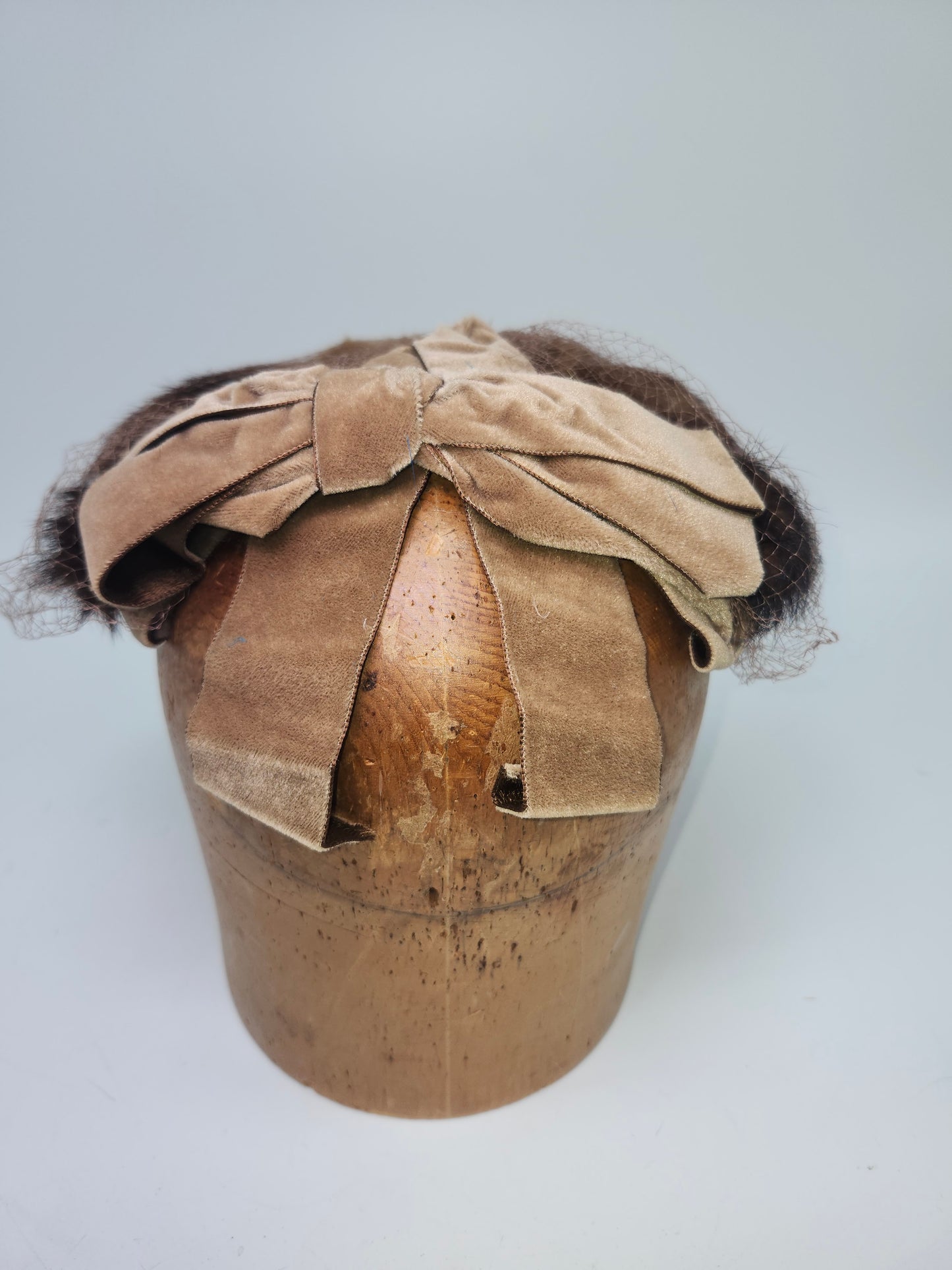 Art Deco Era Mink Fur Lined Ladies Hat with Velvet Bows