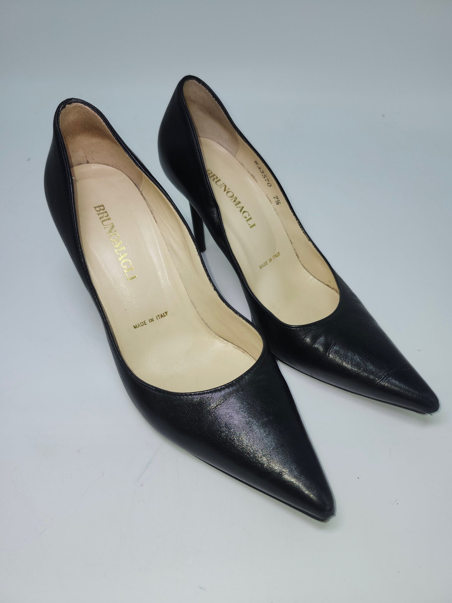Bruno Magli Black Leather Pumps Size 7.5