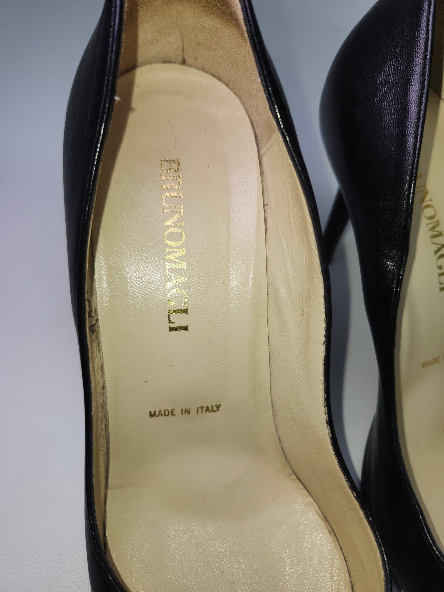 Bruno Magli Black Leather Pumps Size 7.5