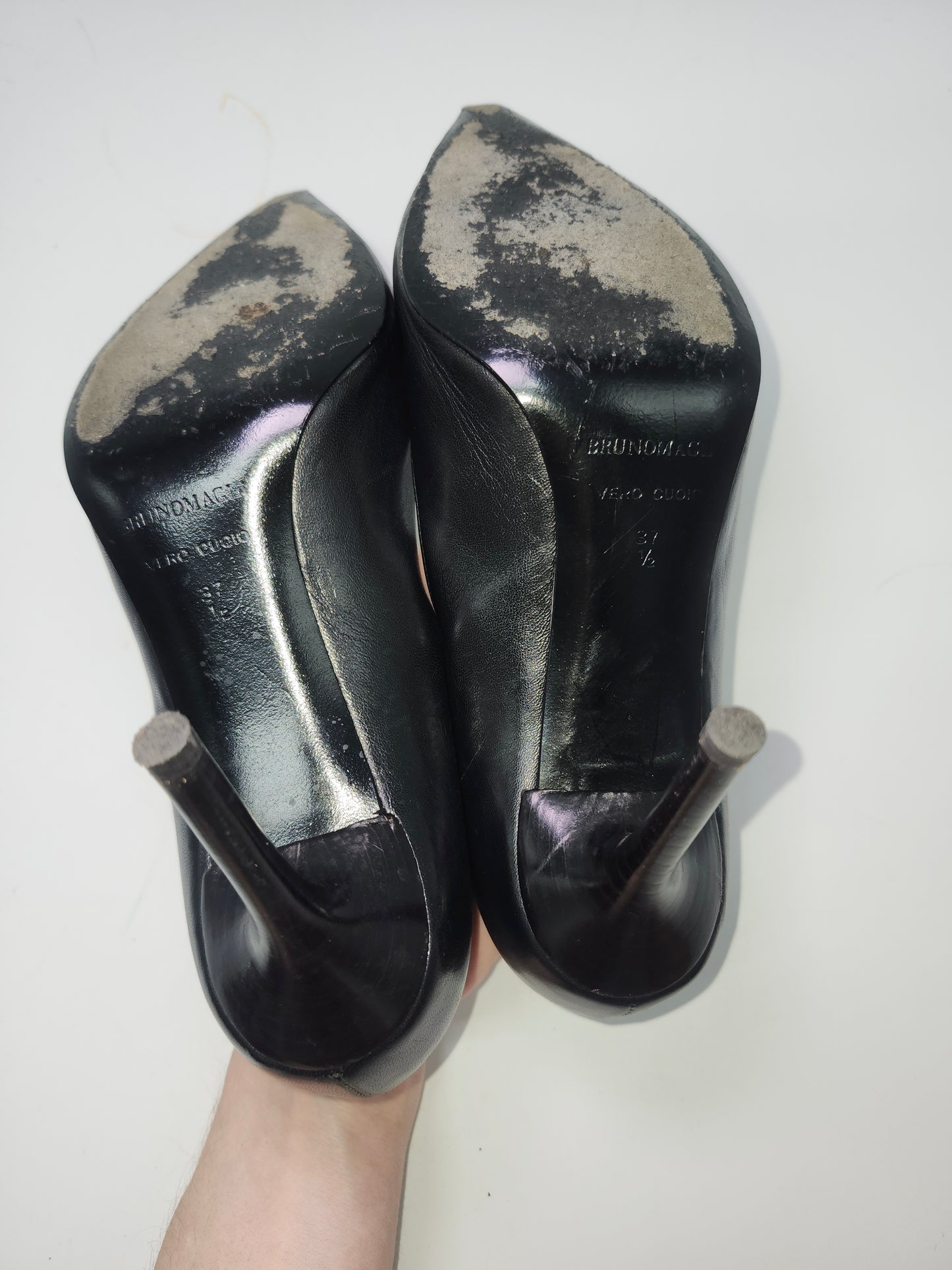 Bruno Magli Black Leather Pumps Size 7.5