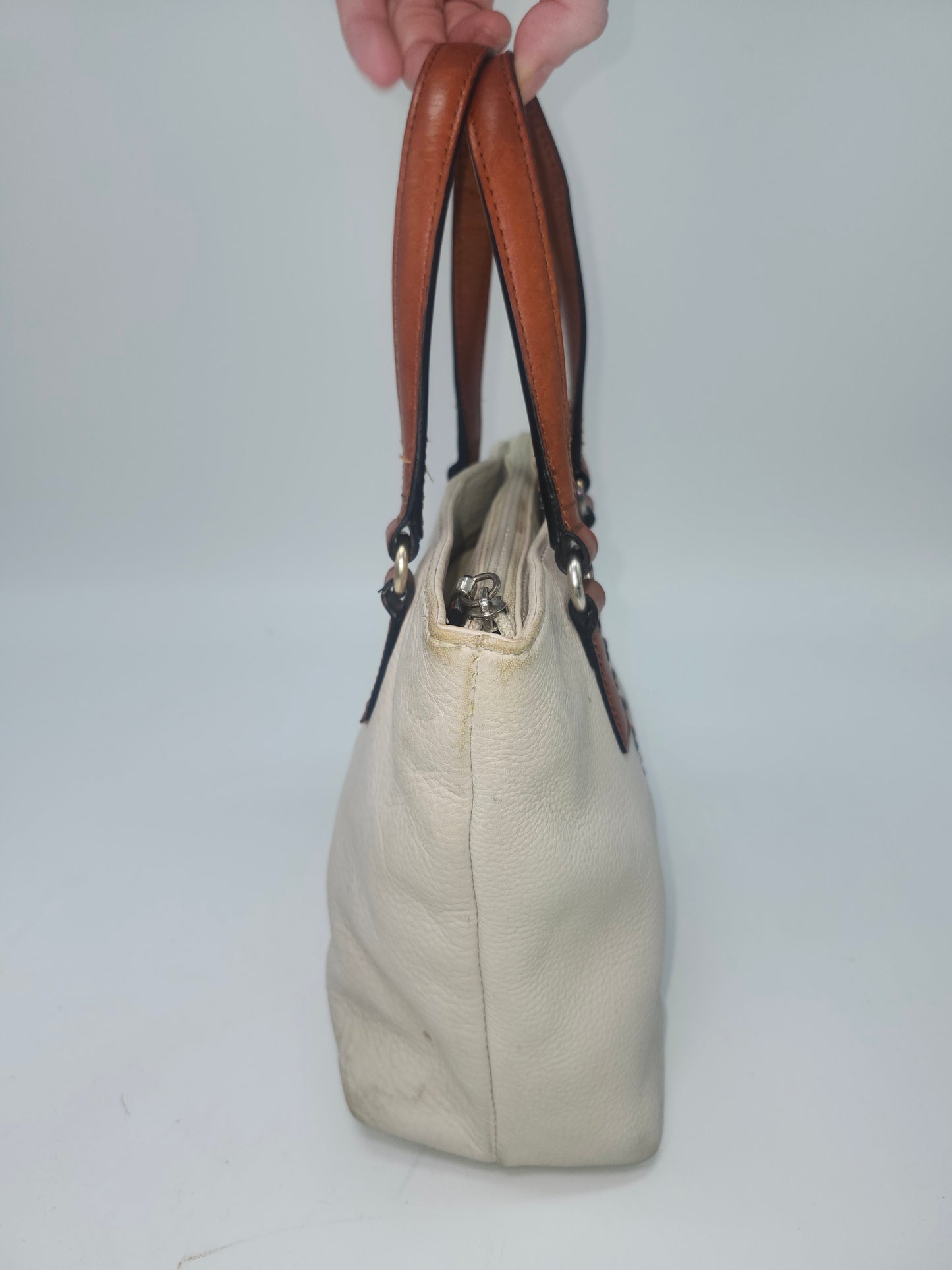 Fossil Y2K Cream Leather with Brown stitching & accents