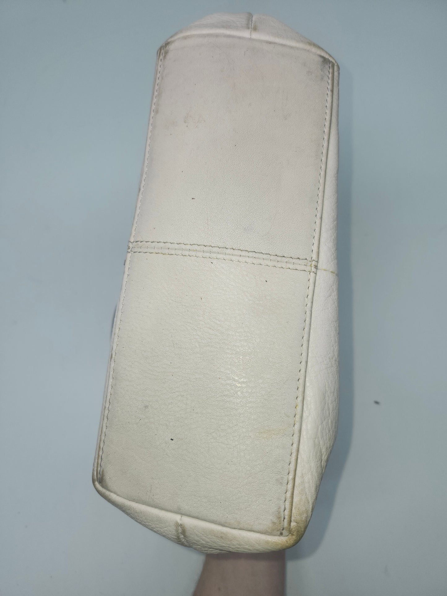 Fossil Y2K Cream Leather with Brown stitching & accents