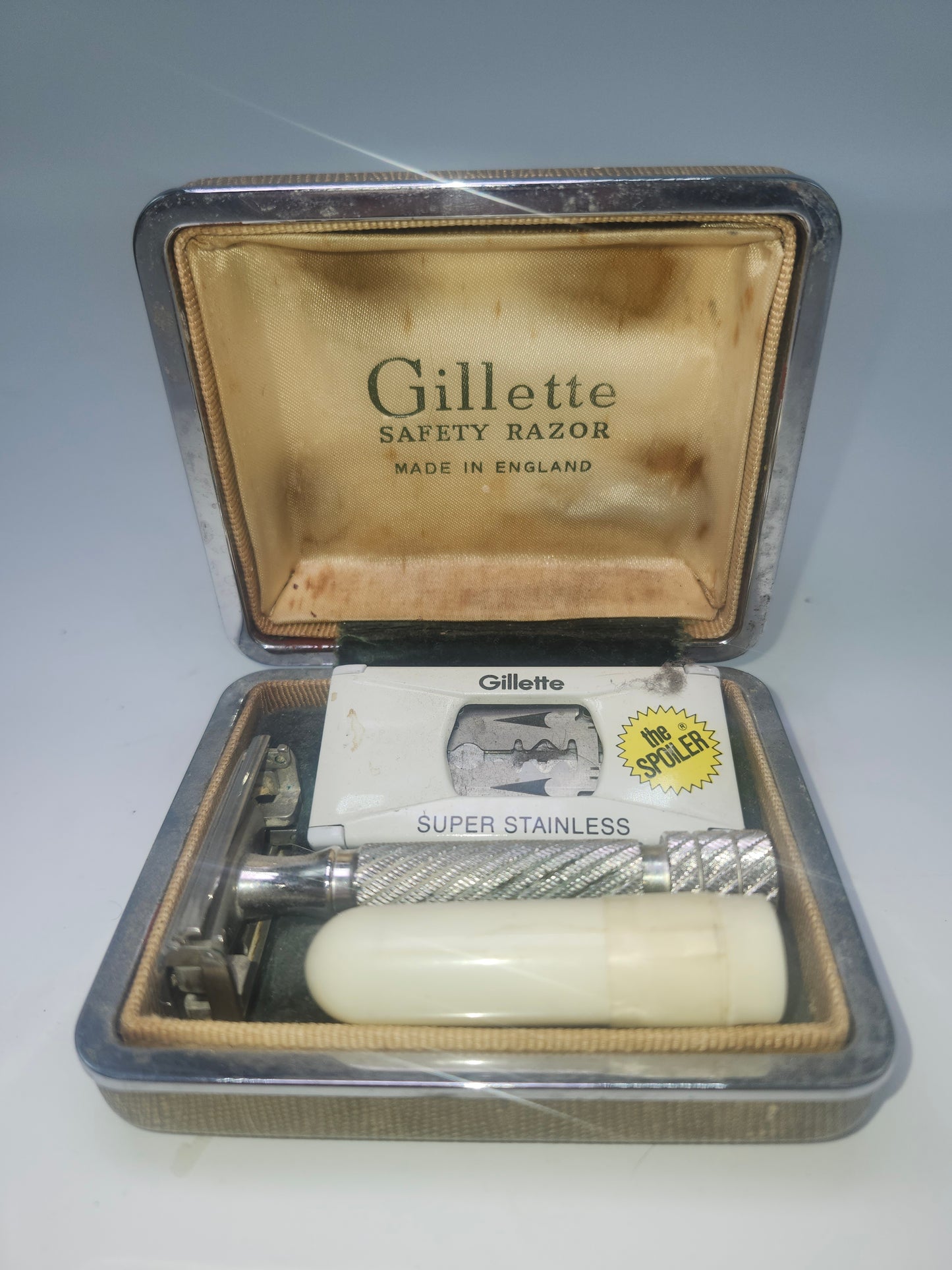 Antique Deadstock Gillette "Aristocrat No. 66" Safety Razor Set
