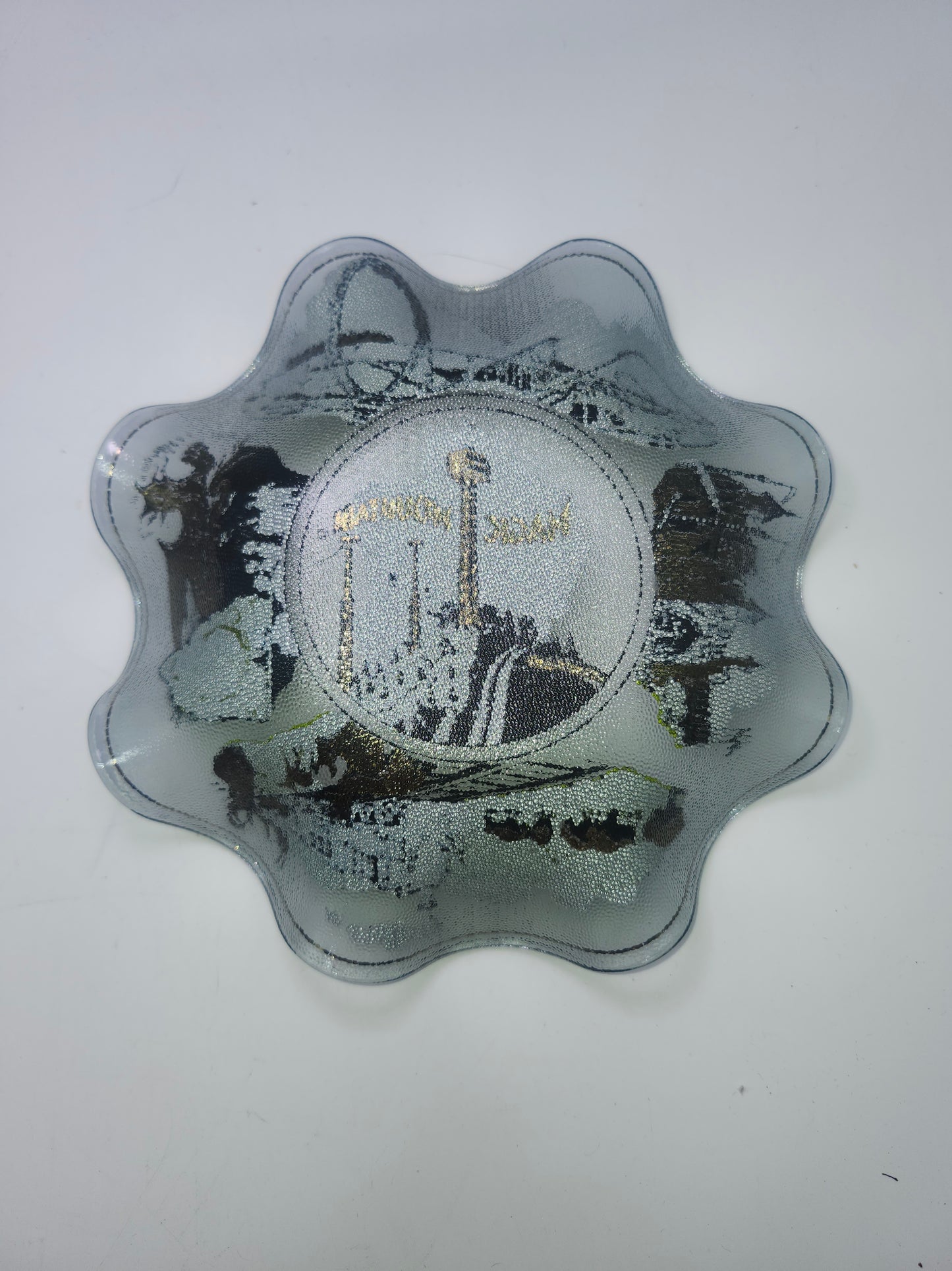 ~Magic Mountain~ Scalloped Glass Trinket Dish