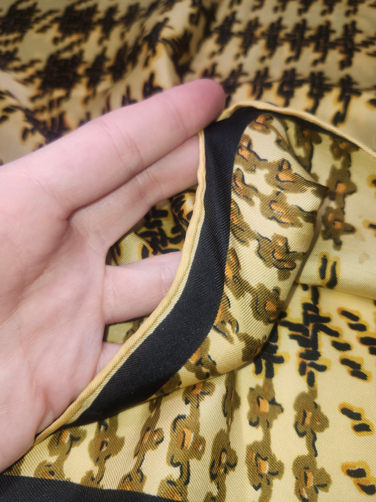 ~Rudi Gernreich~ XL Houndstooth Print Silk Scarf