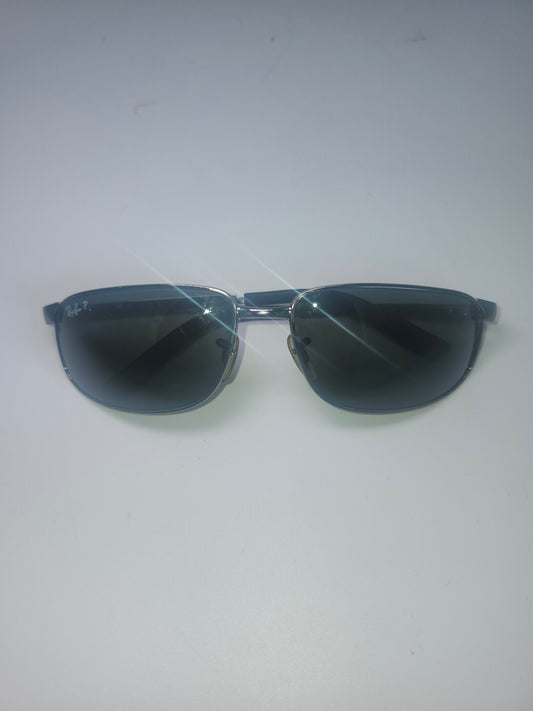 Ray Bans RB 3247 Polarized Oval Sunglasses in Gunmetal finish