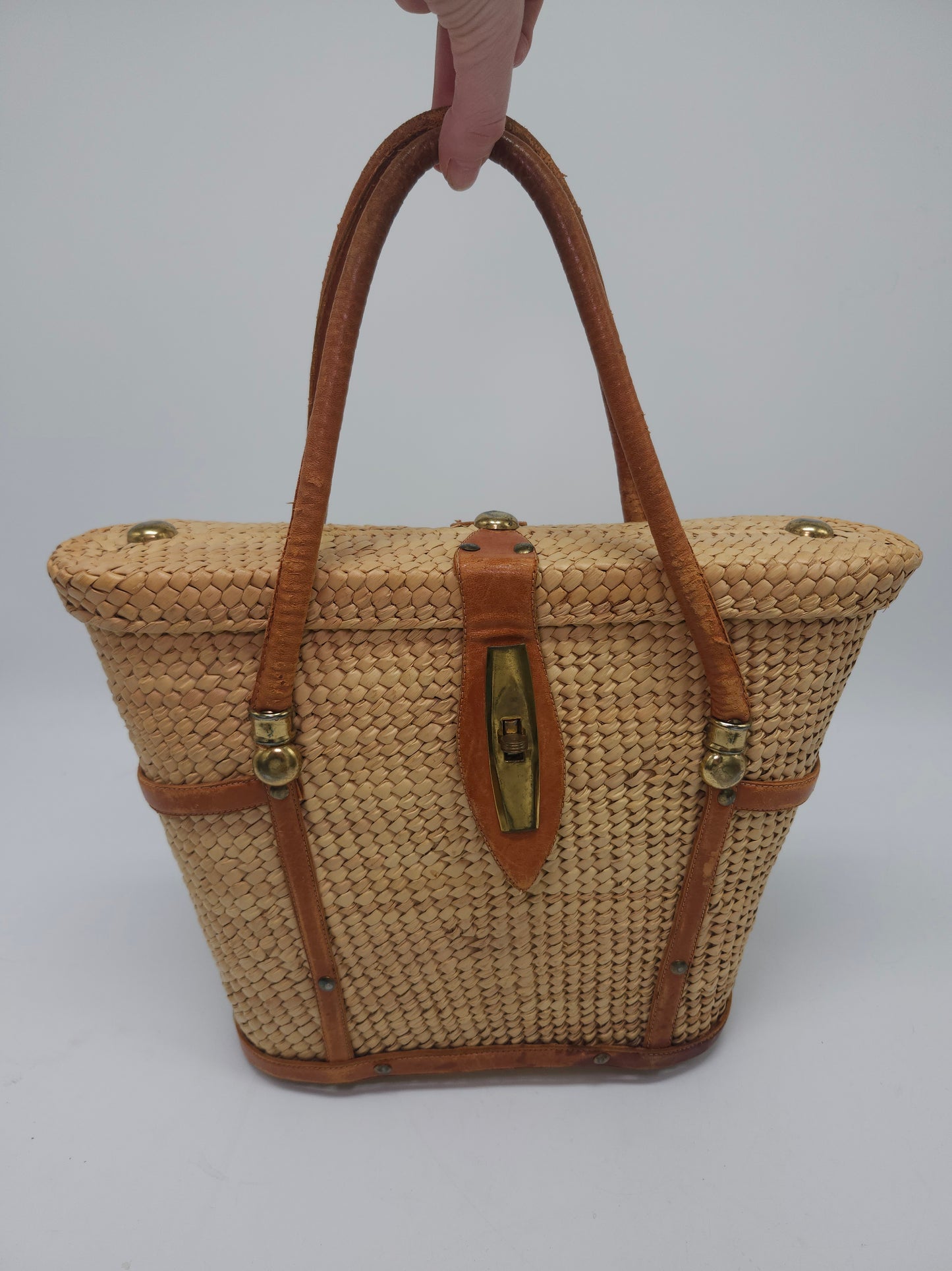 *Vintage* Boho Woven Straw & Leather Accented Beach Bag