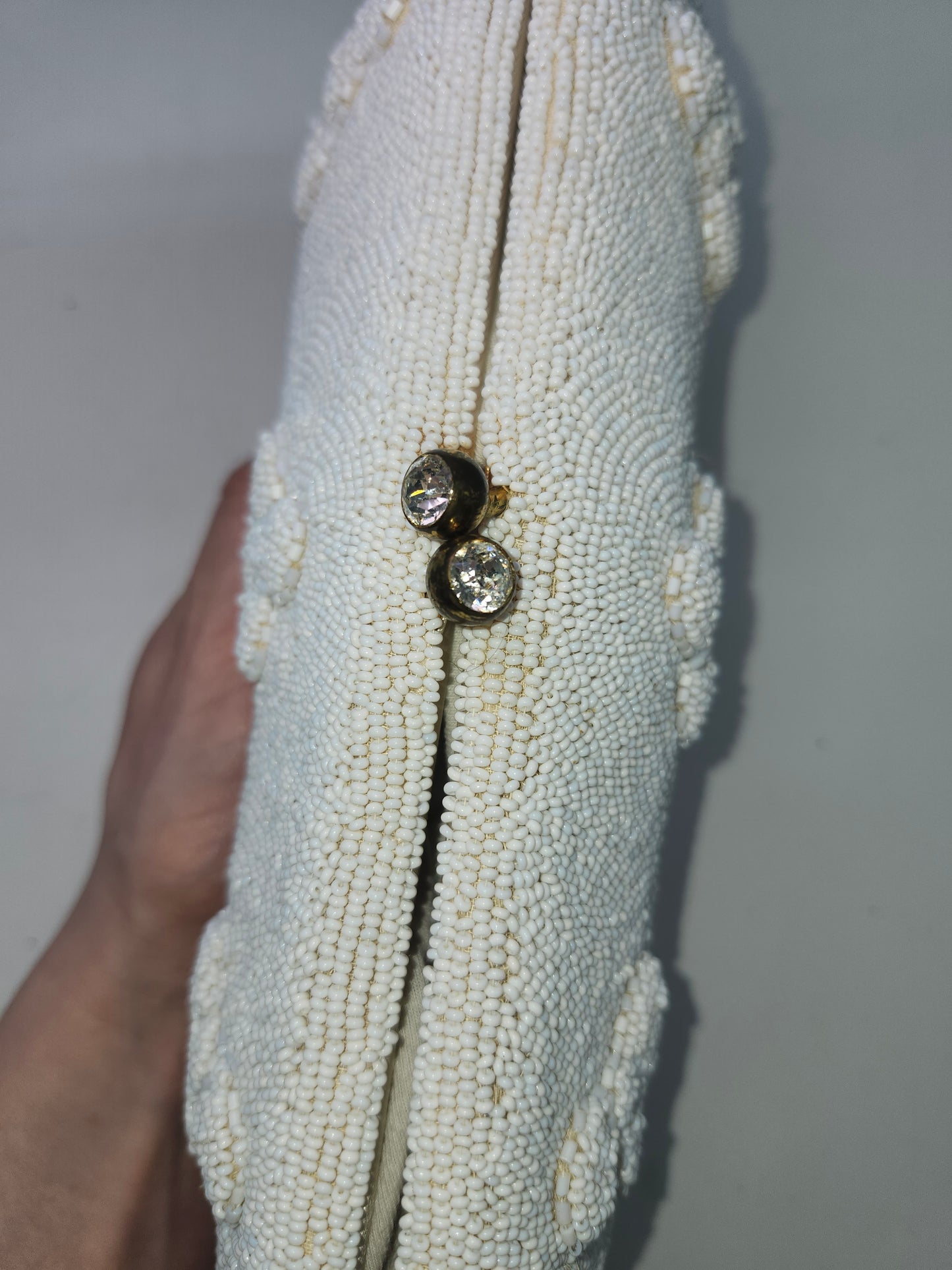 -Oval-Shaped- 1930s Art Deco White Beaded Oval Clutch / Evening Bag