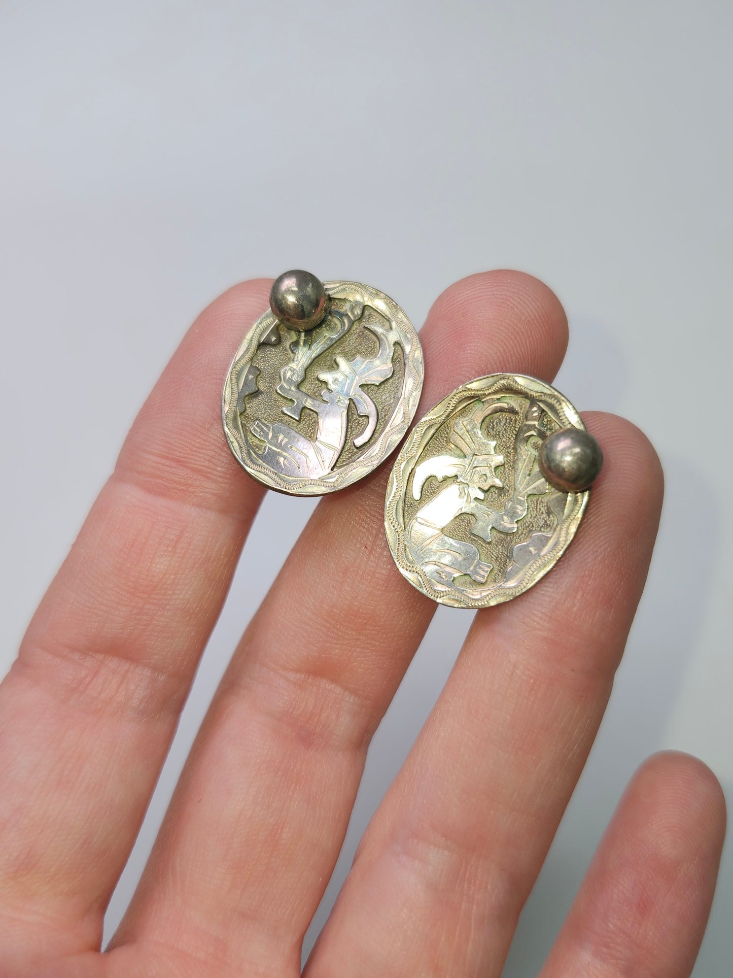900 Silver Guatemalan Screw-Back Tribal Earrings
