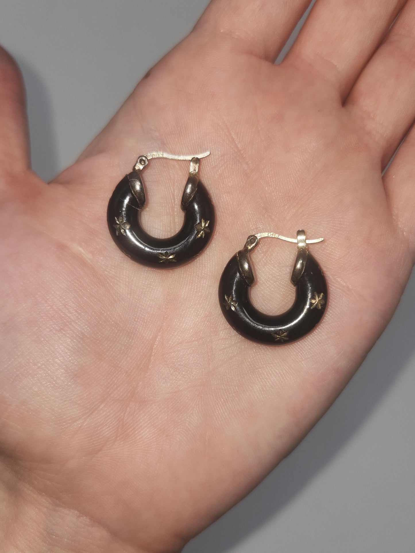 925 Sterling Enamel Earrings with Diamond Cut Star Pattern