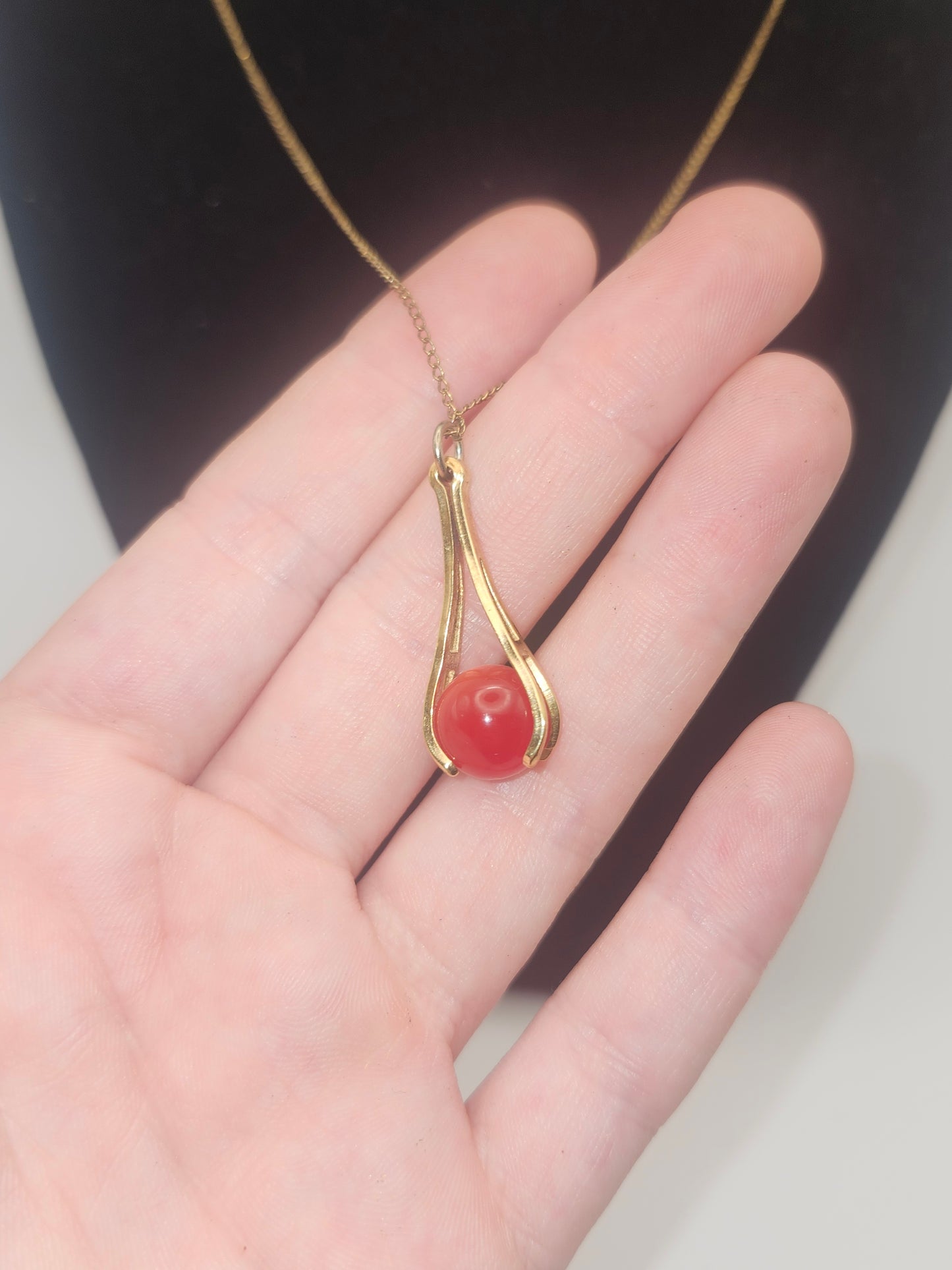 18K H.G.E Necklace with 7 Interchanging Pendant Cabachons