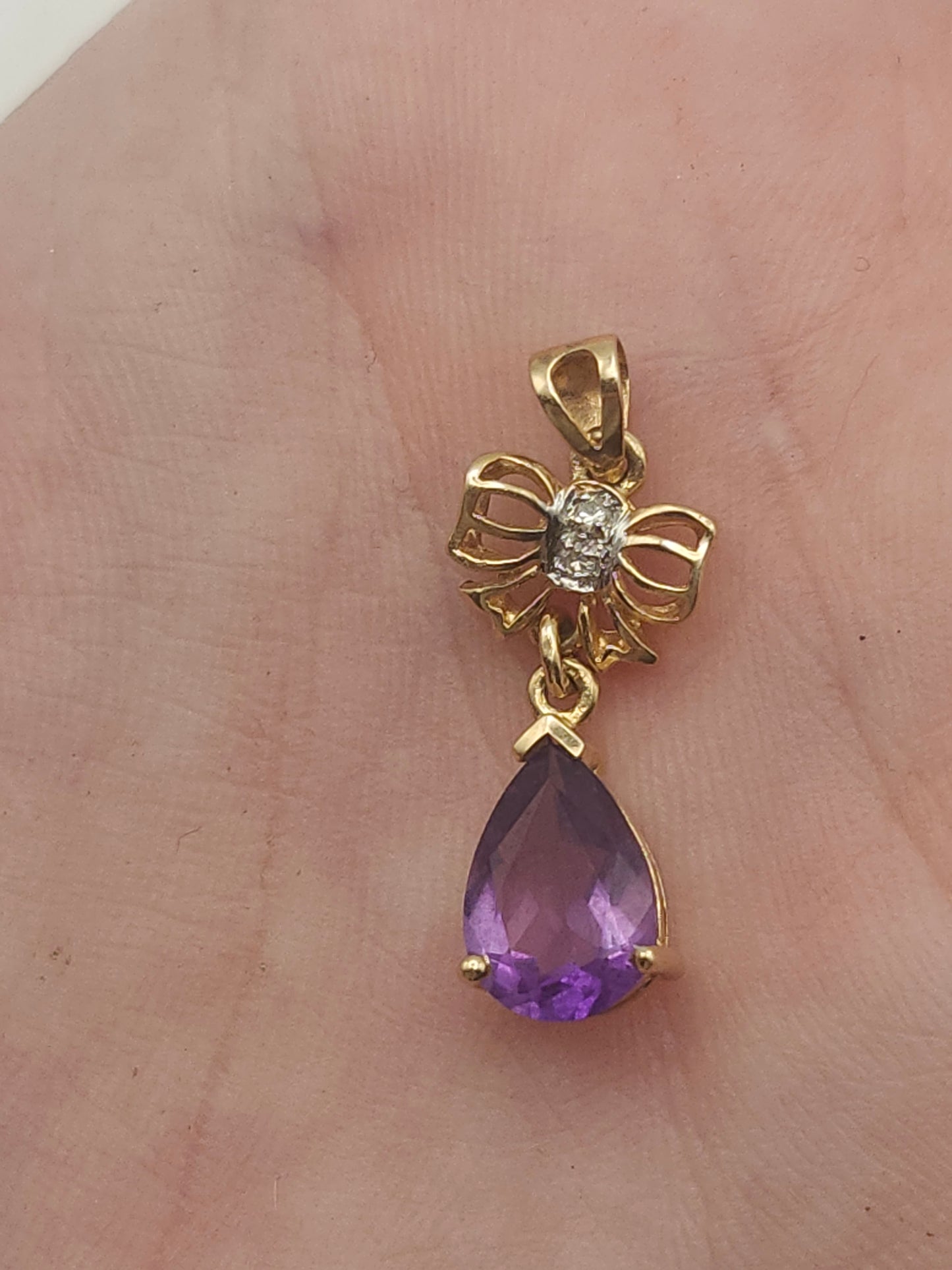 *14K* Gold, Diamond & Amethyst Bow Necklace Pendant