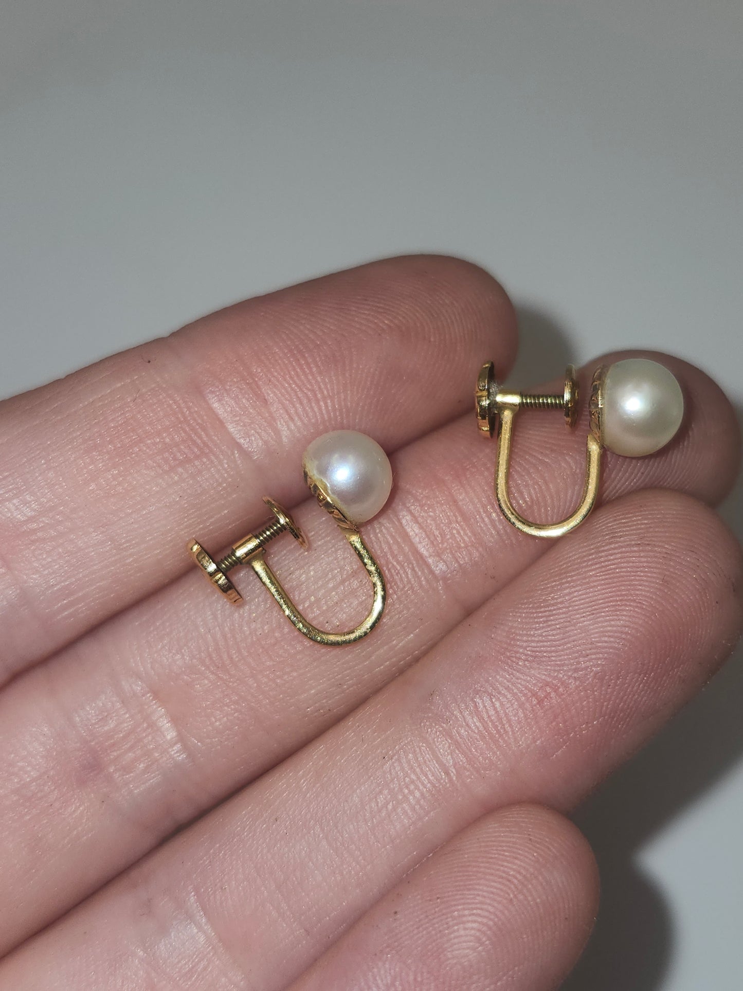 *14K* Yellow Gold & Pearl Screw-Back Earrings