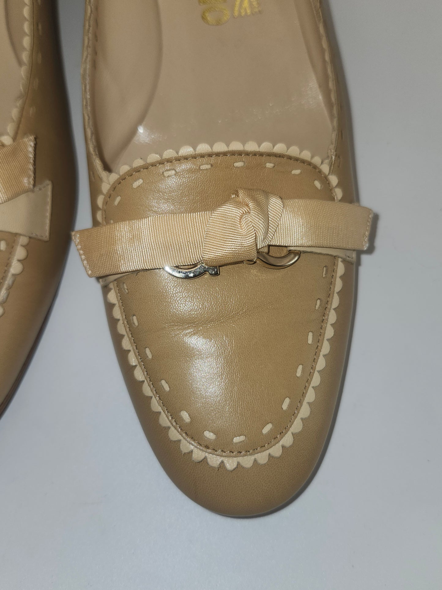 *Salvatore Ferragamo* Y2K Round Toe Kitten Heels with Bows Size 10 Women's IOB
