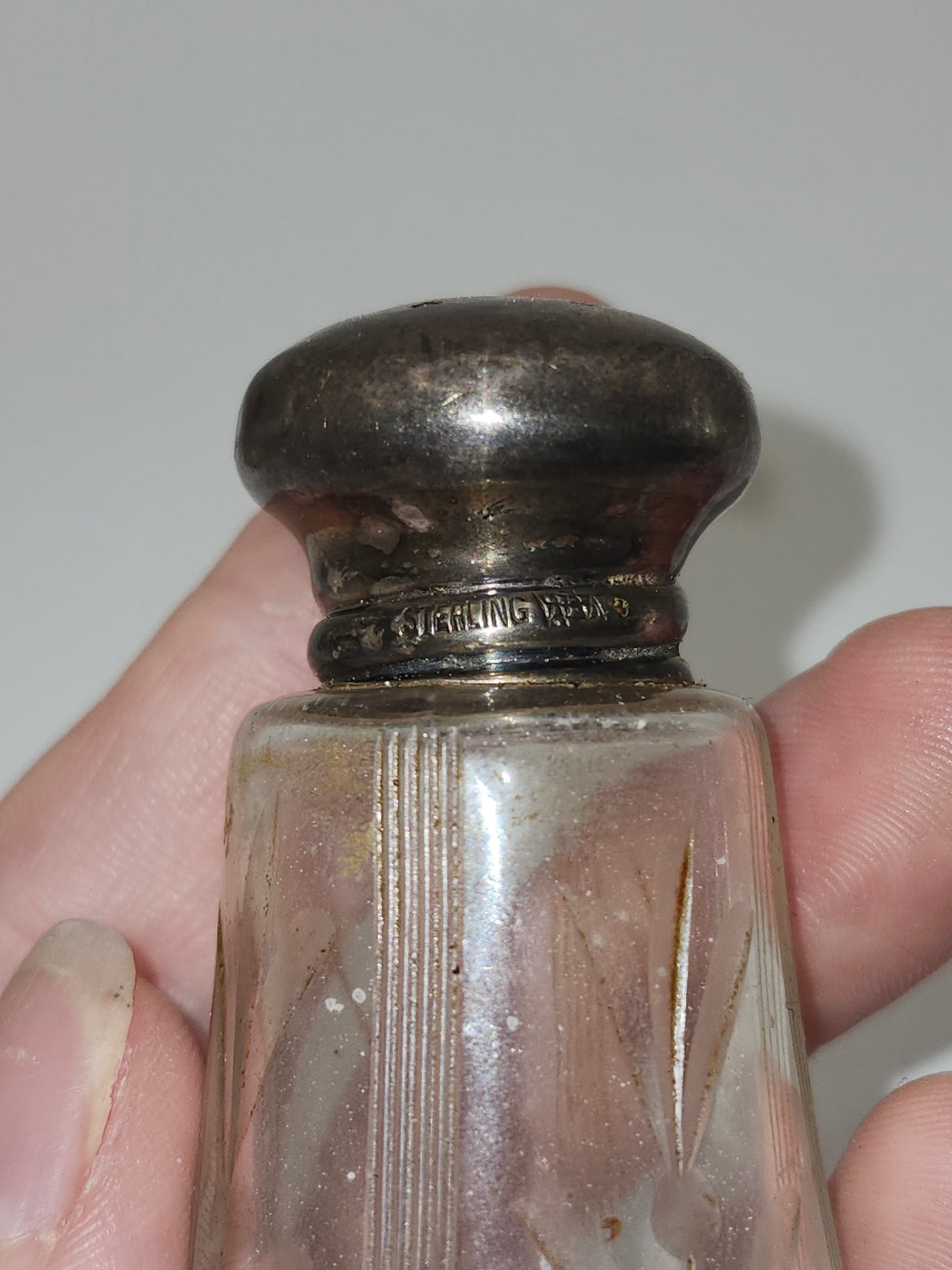 *Sterling* Capped Cut Crystal Salt & Pepper Shaker Set